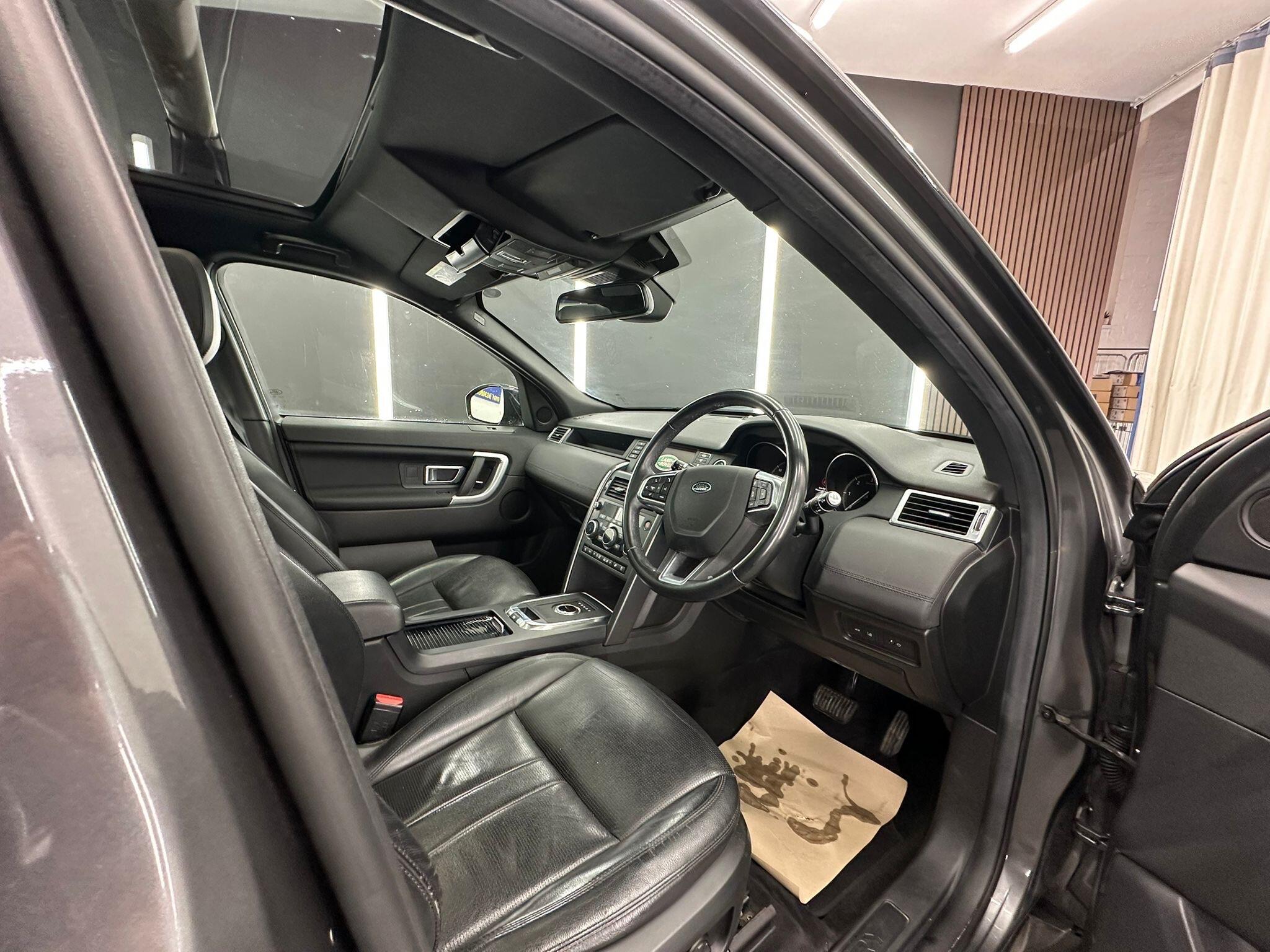 Land Rover Discovery Sport view 23
