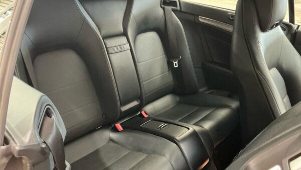 Mercedes-Benz E Class view 4