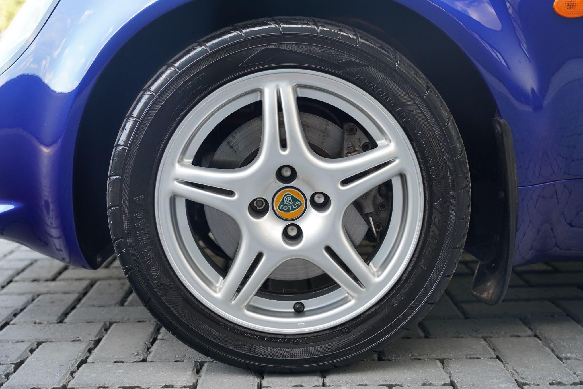 Lotus Elise view 48