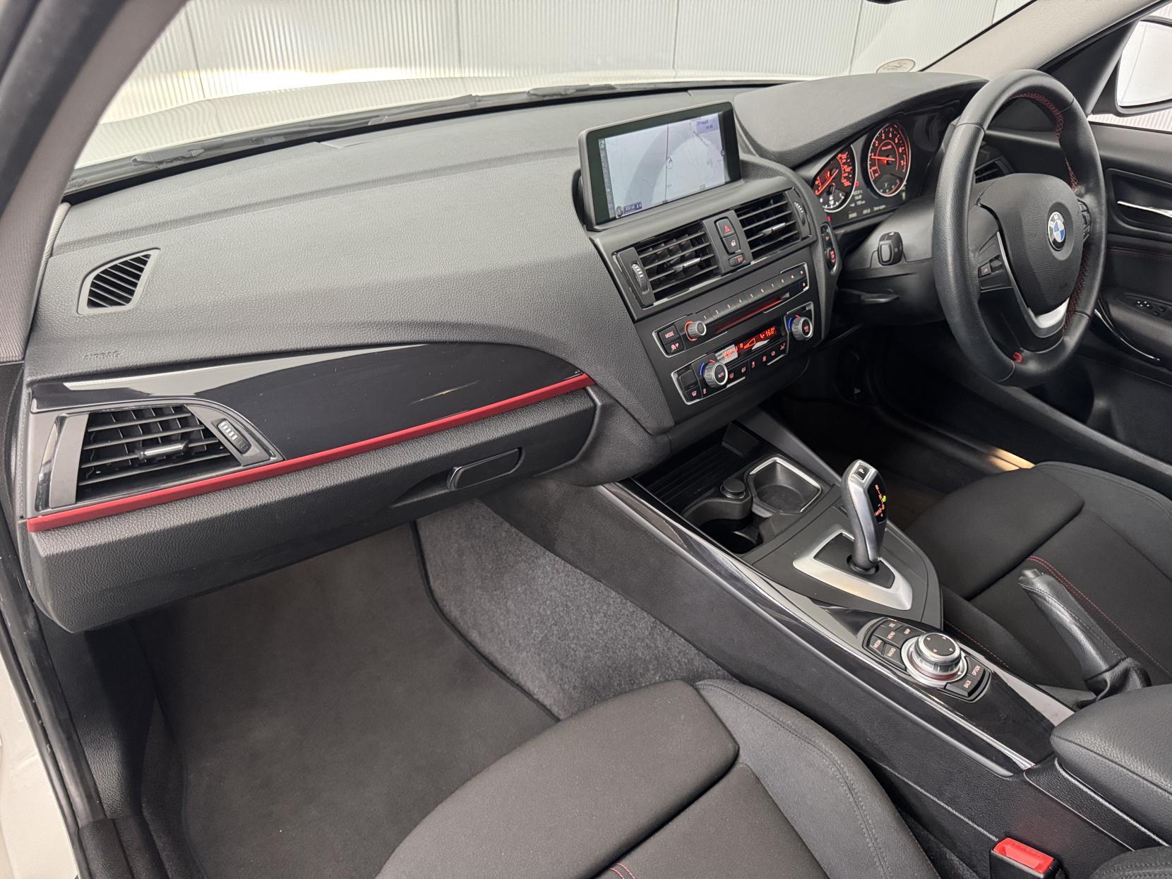 BMW 1 Series view 51