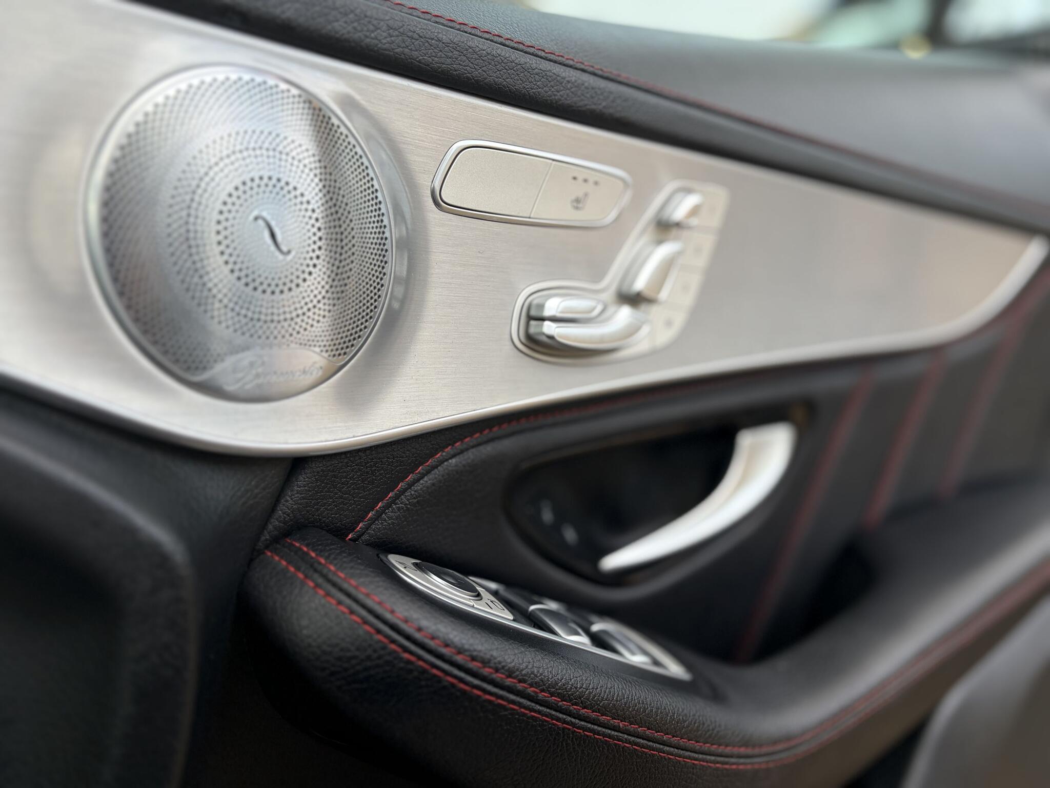 Mercedes-Benz GLC view 24
