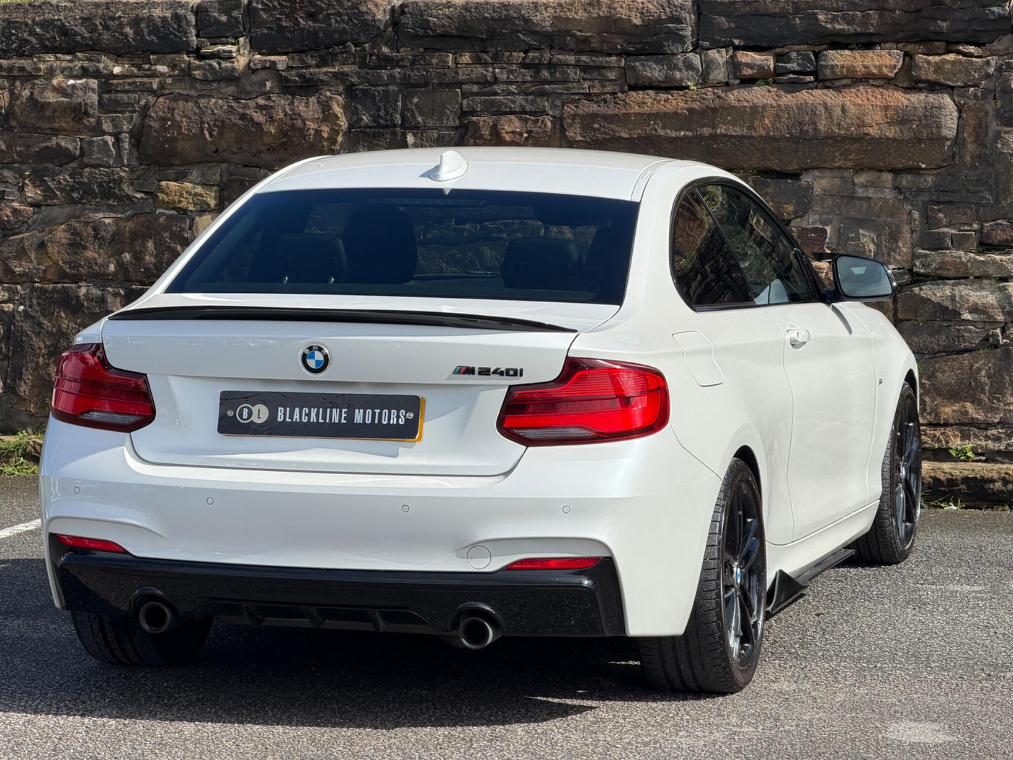 BMW 2 Series view 7