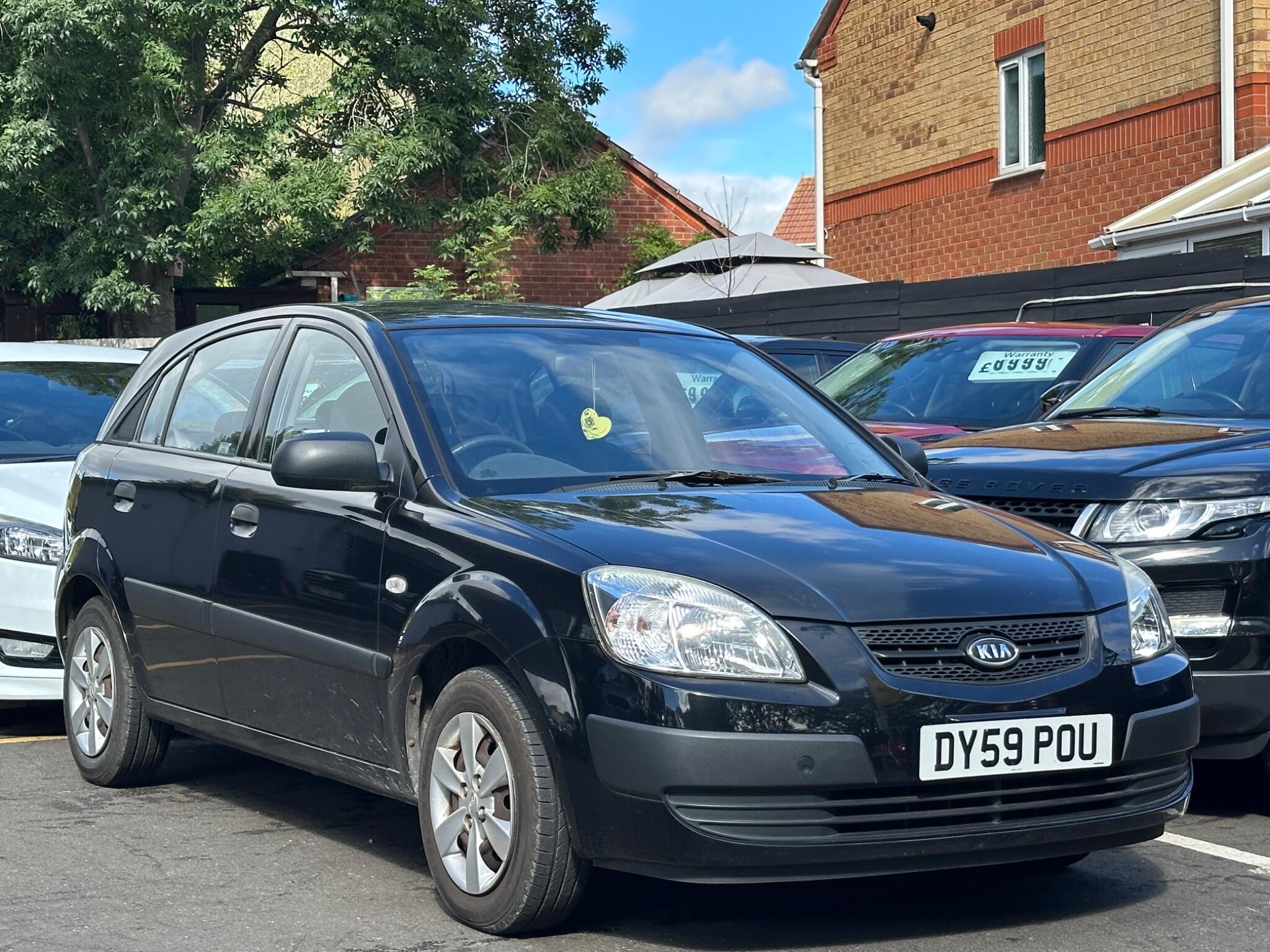 Kia Rio view 5