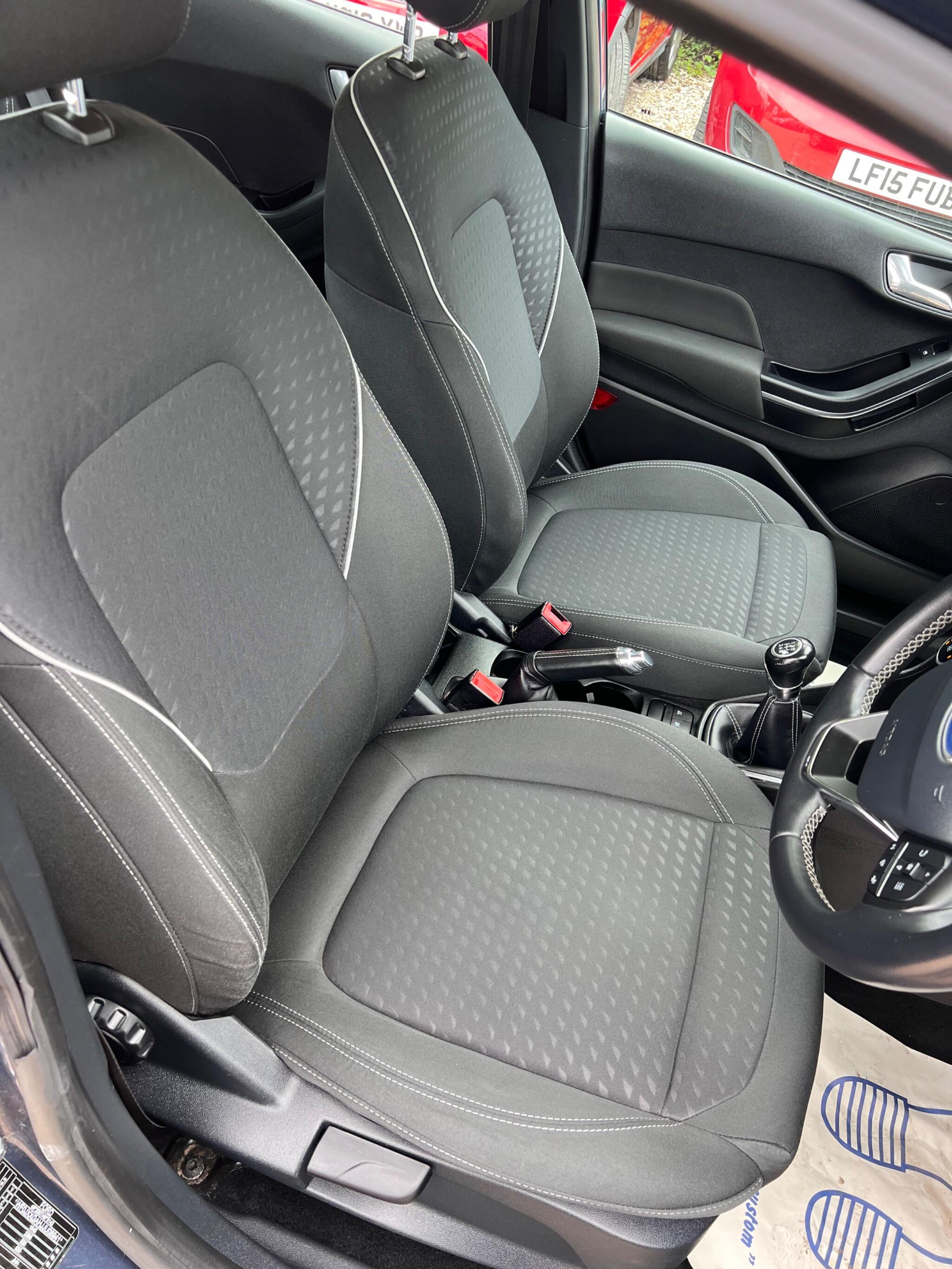 Ford Fiesta view 53