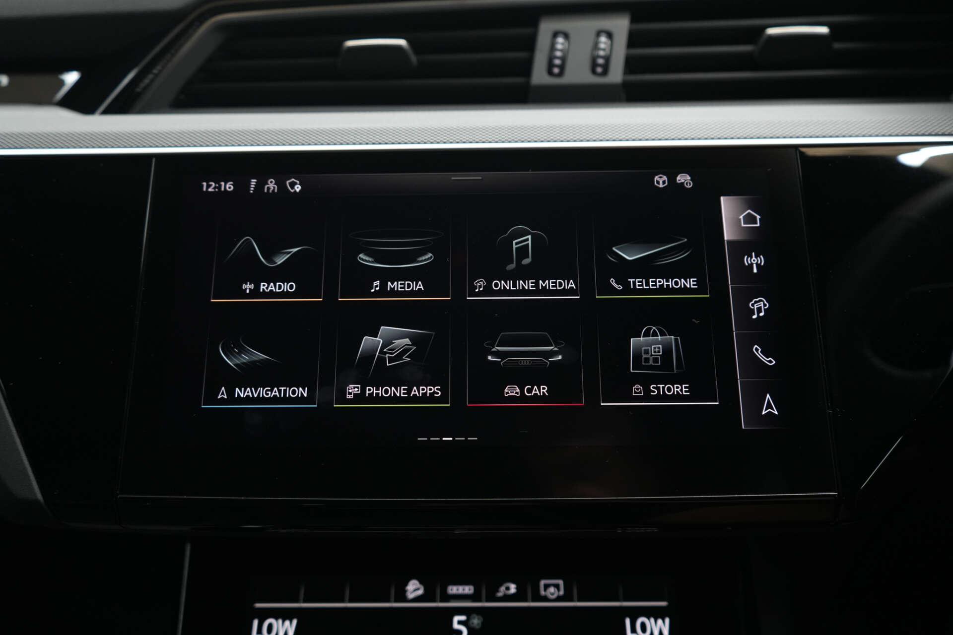 Audi Q8 E-Tron view 30