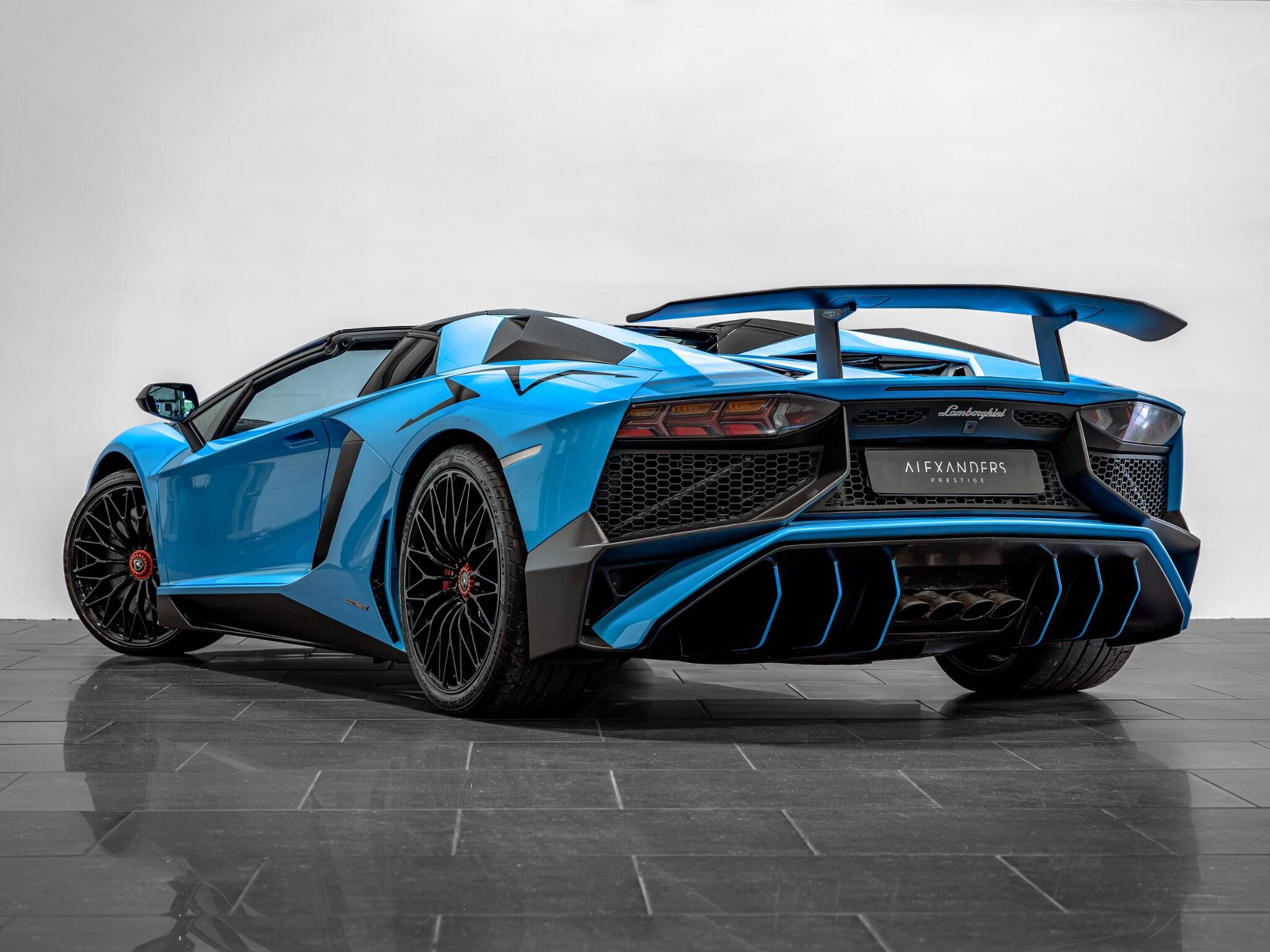 Lamborghini Aventador view 11