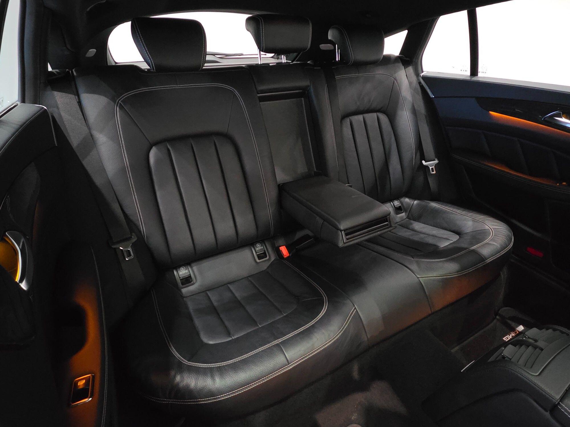 Mercedes-Benz CLS view 21