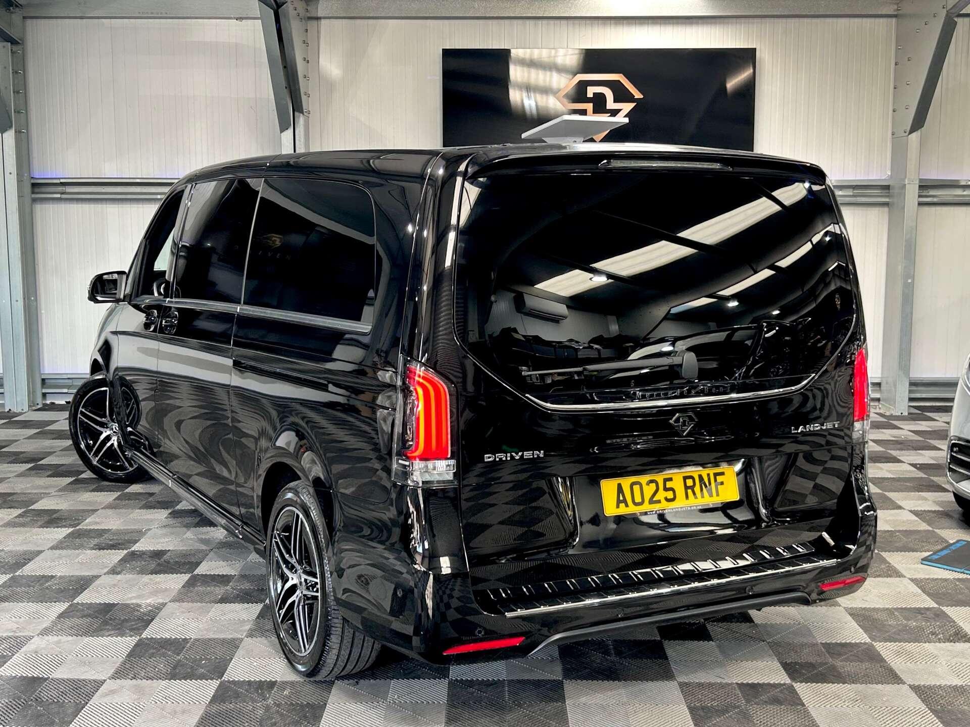 Mercedes-Benz V Class view 54