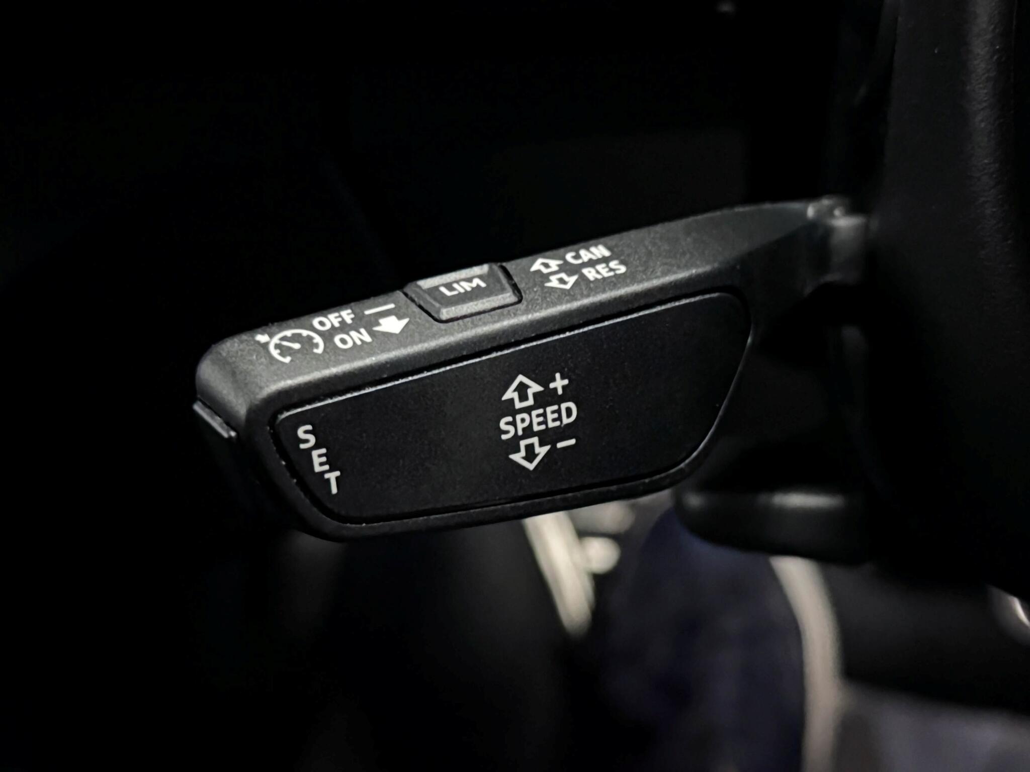 Audi Q5 view 32