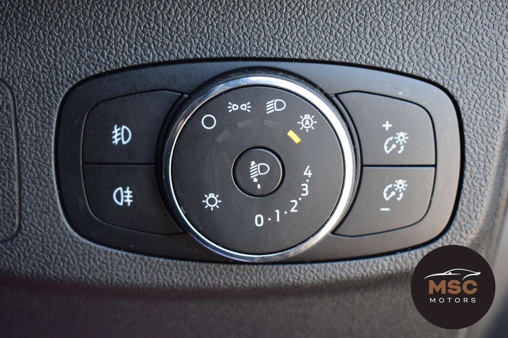 Ford Focus view 30