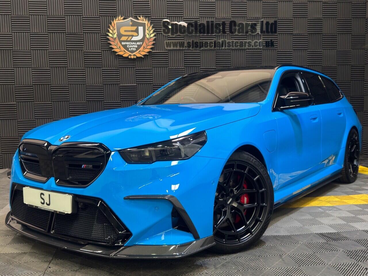 BMW M5 view 24
