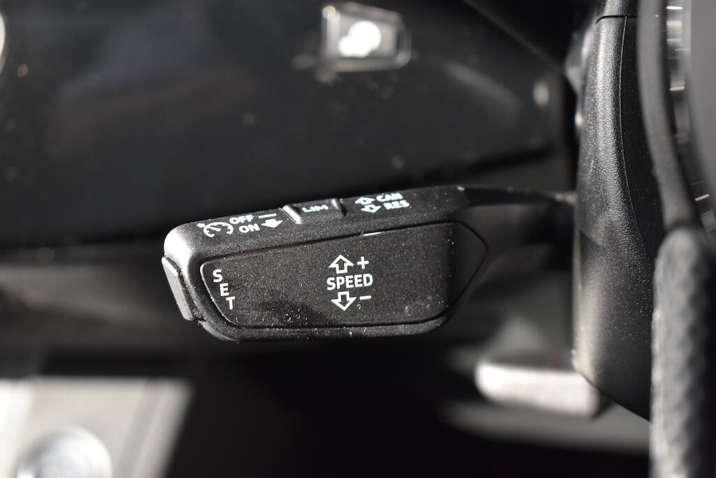 Audi A4 view 54