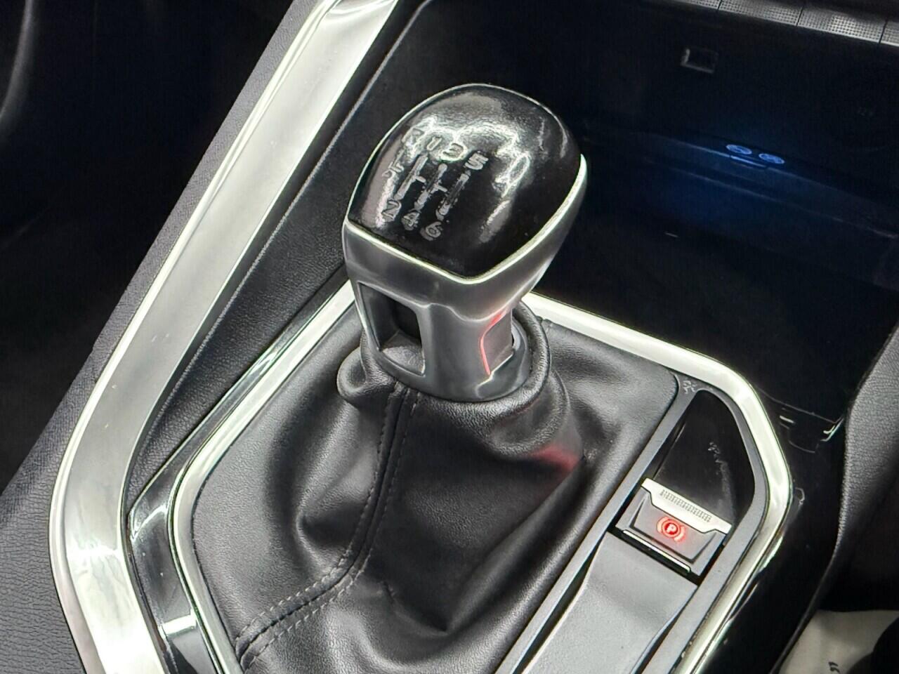 Peugeot 3008 view 21