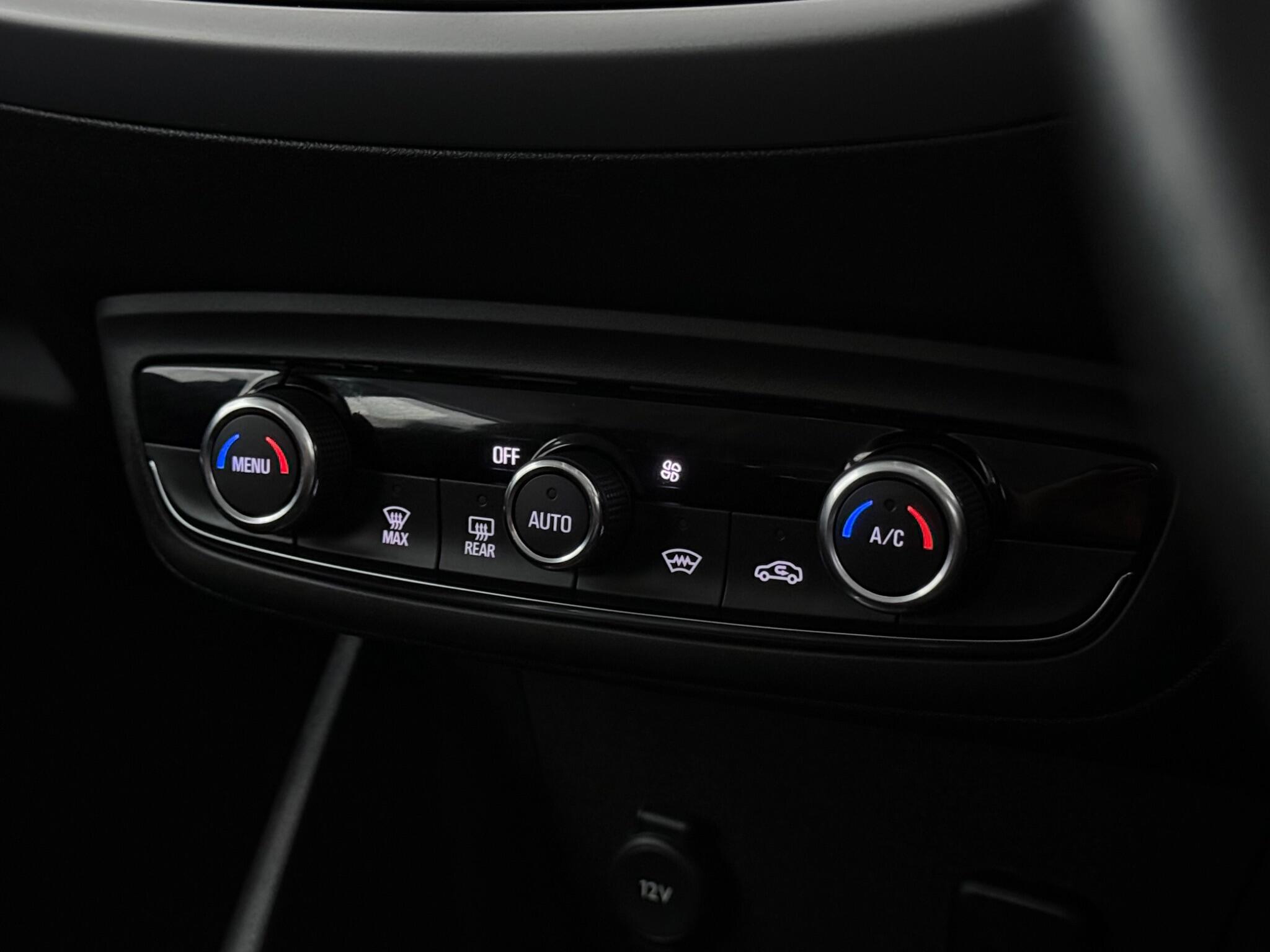 Vauxhall Crossland X view 21