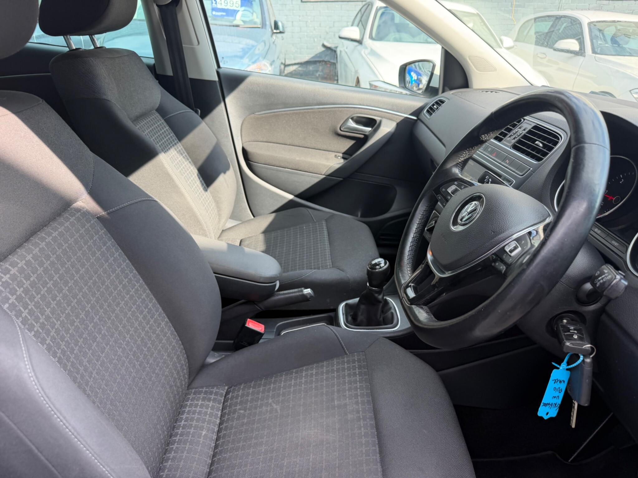 Volkswagen Polo view 10