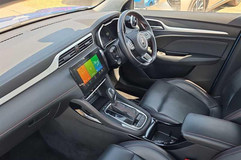 MG ZS view 13