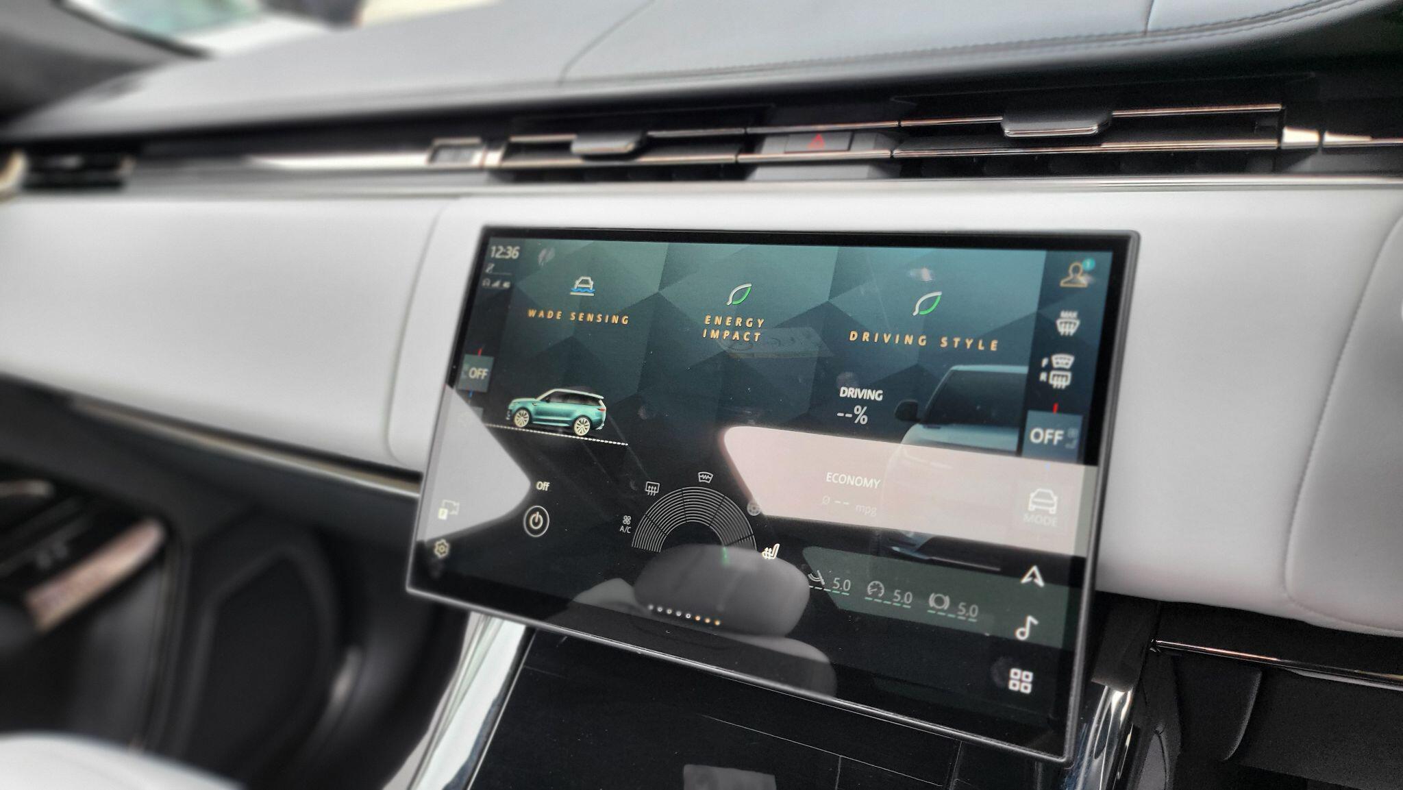 Land Rover Range Rover Sport view 34