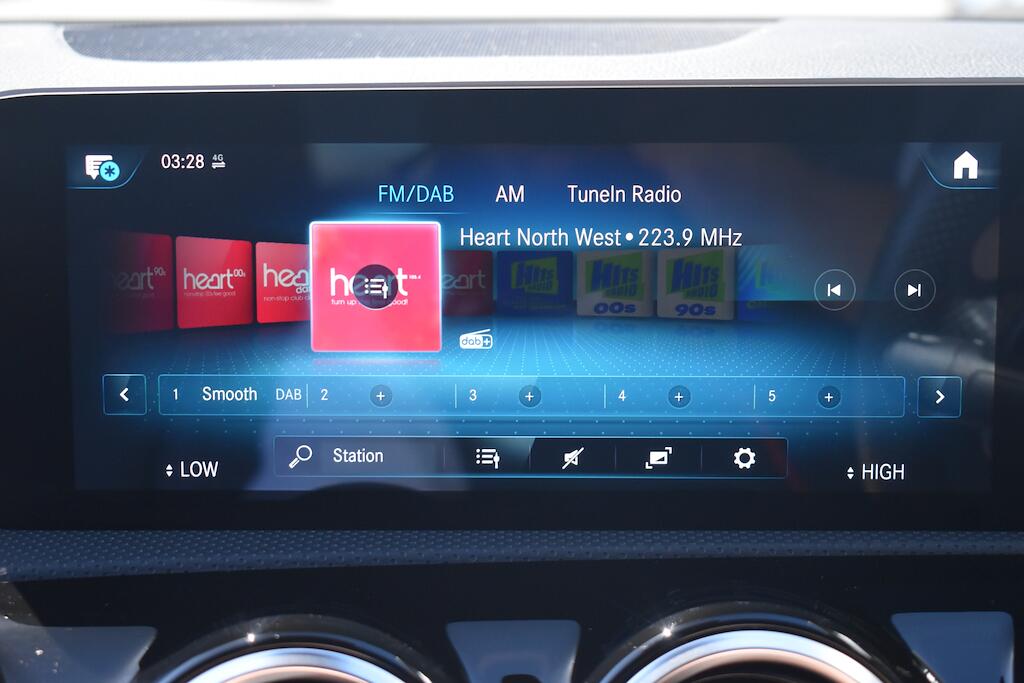 Mercedes-Benz Cla view 63