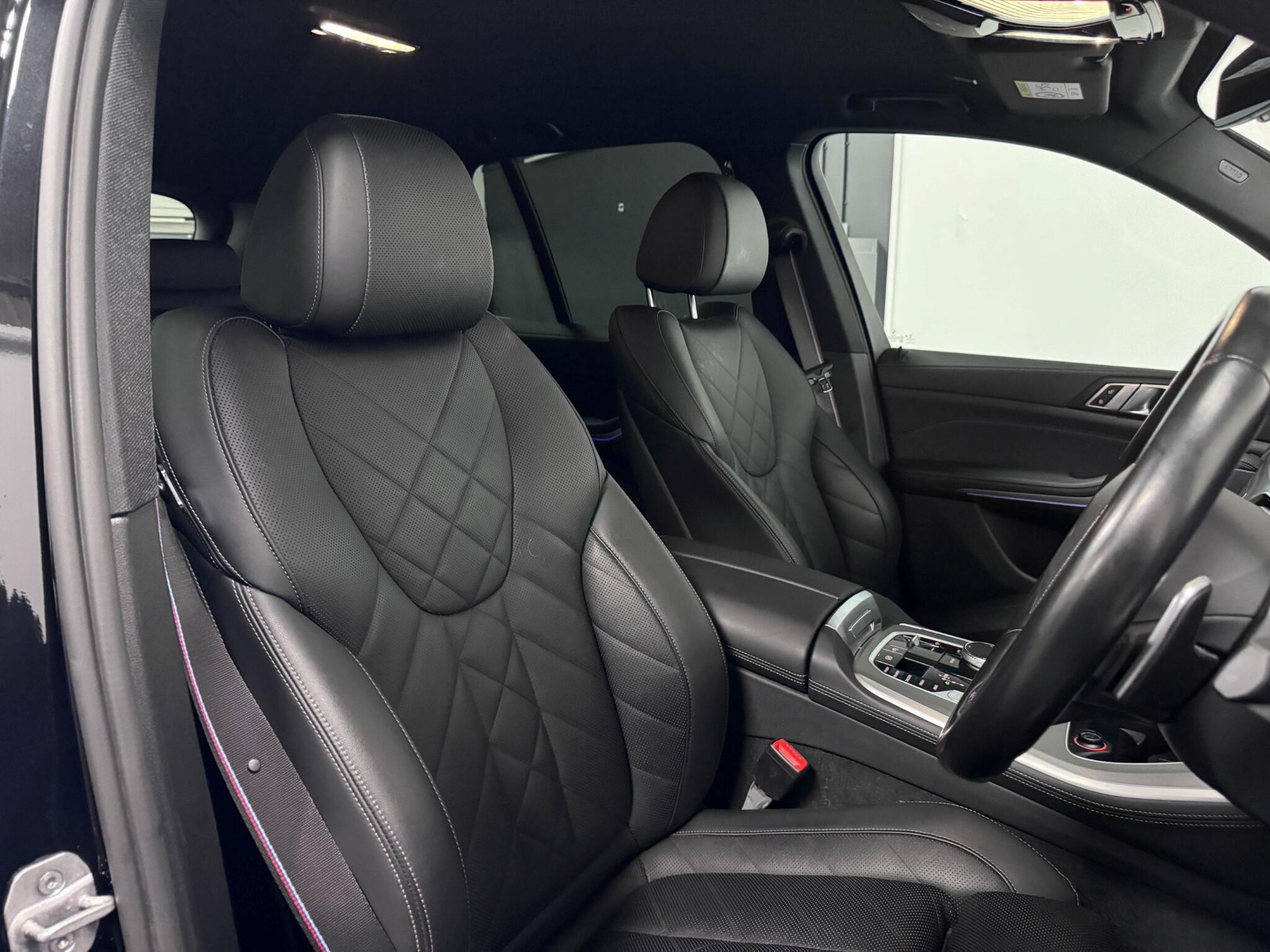 BMW X5 view 34