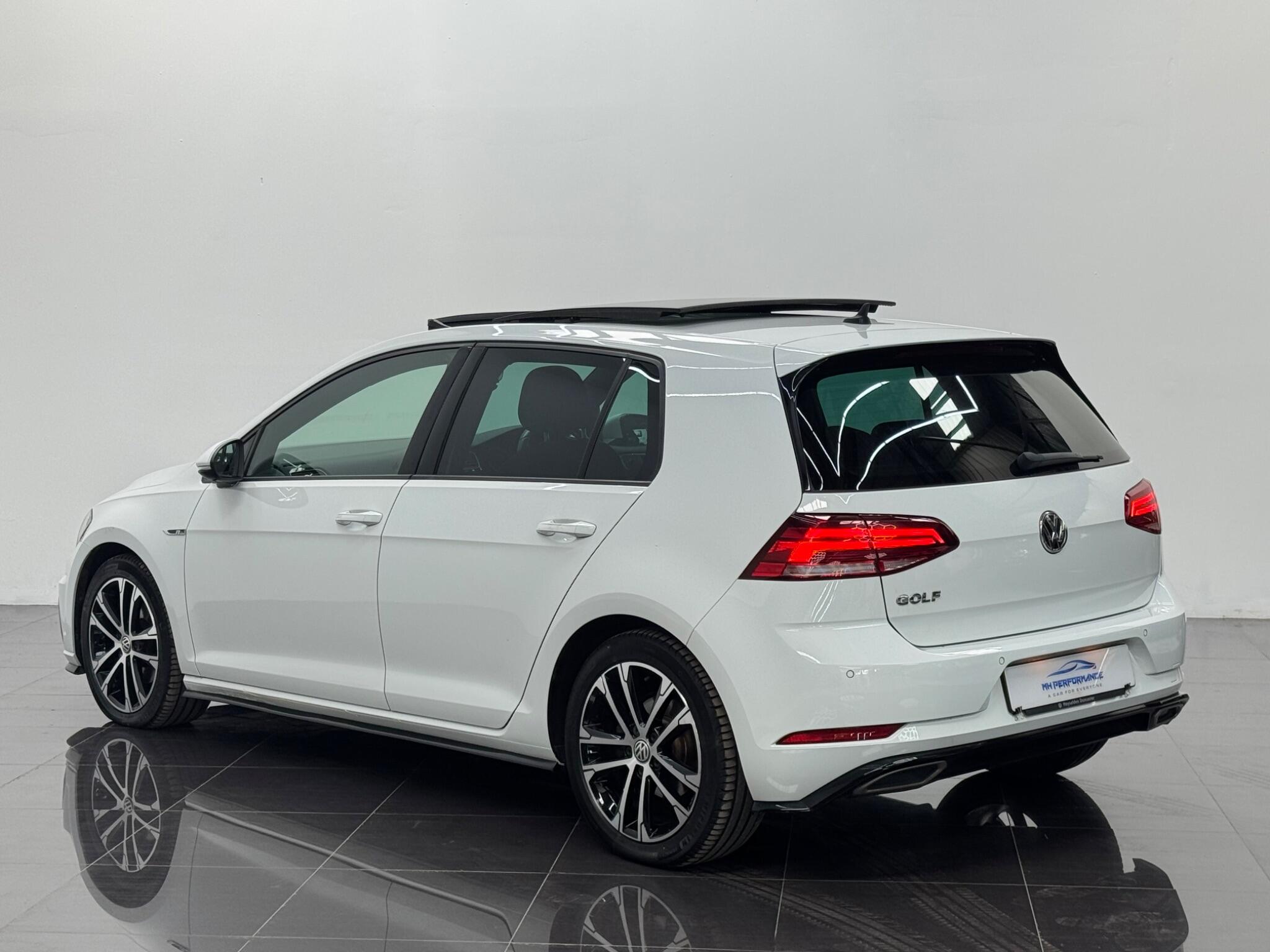 Volkswagen Golf view 71