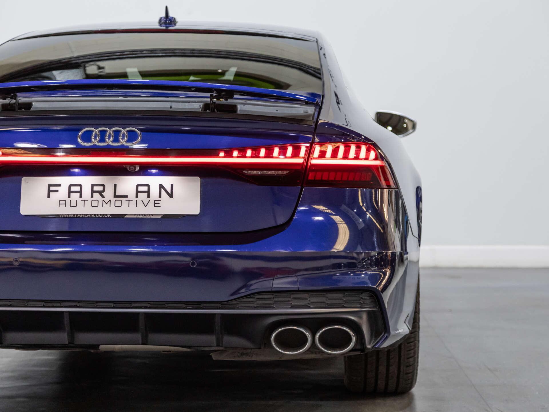 Audi S7 view 36