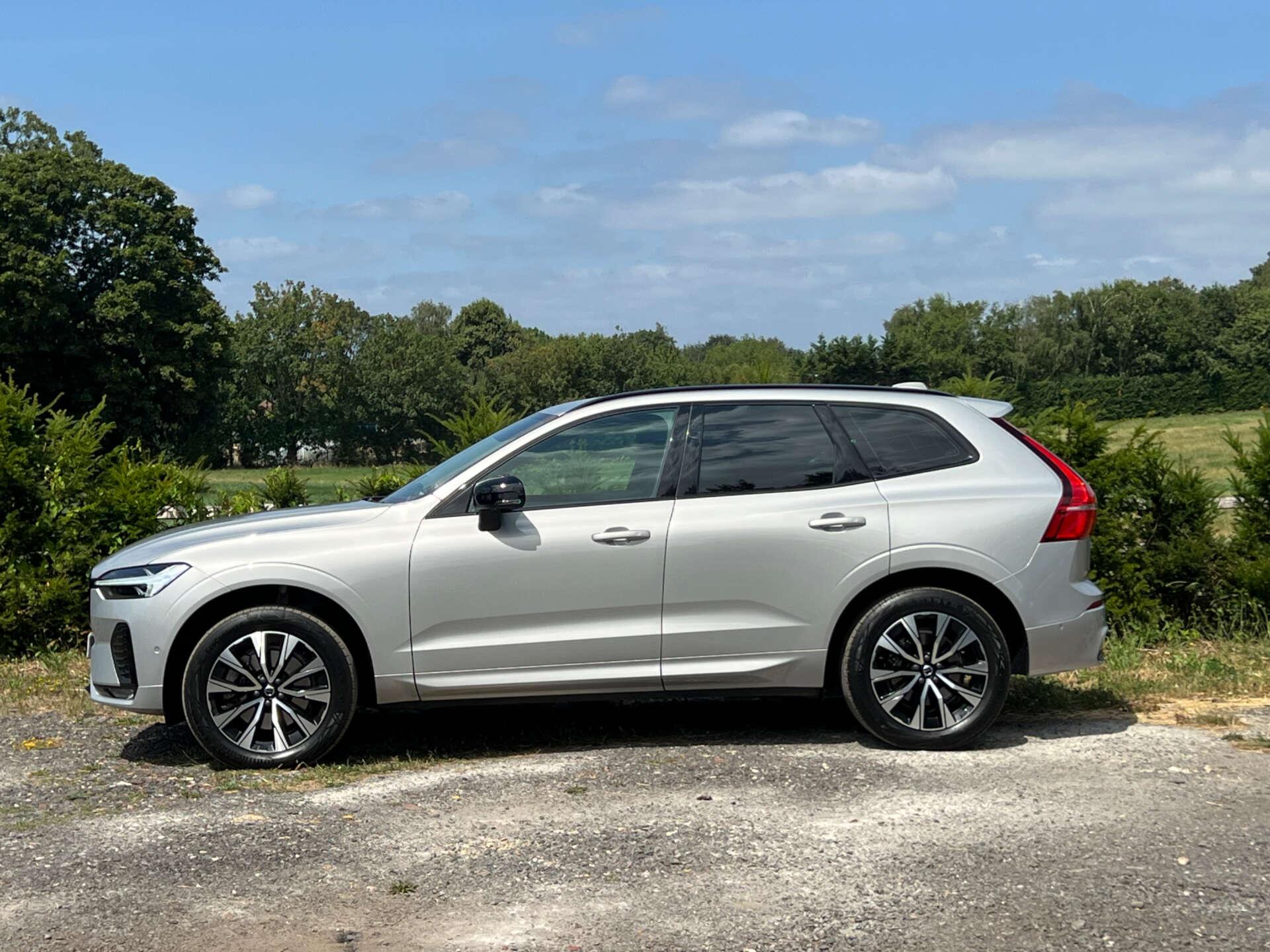 Volvo XC60 view 5