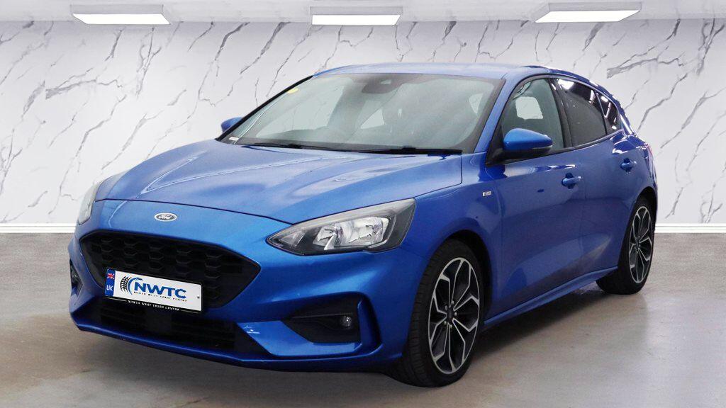Ford Focus view 5