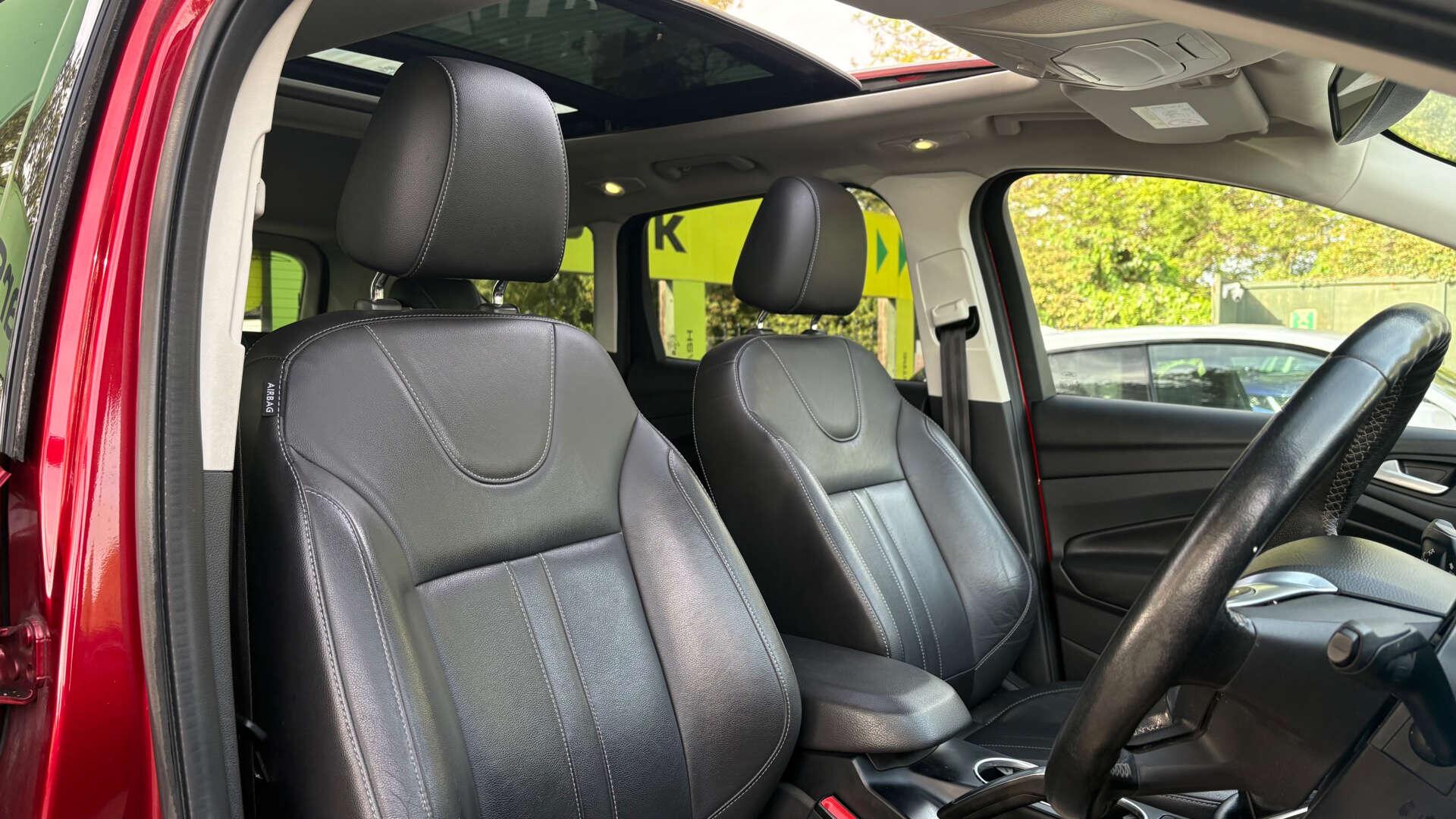 Ford Kuga view 8