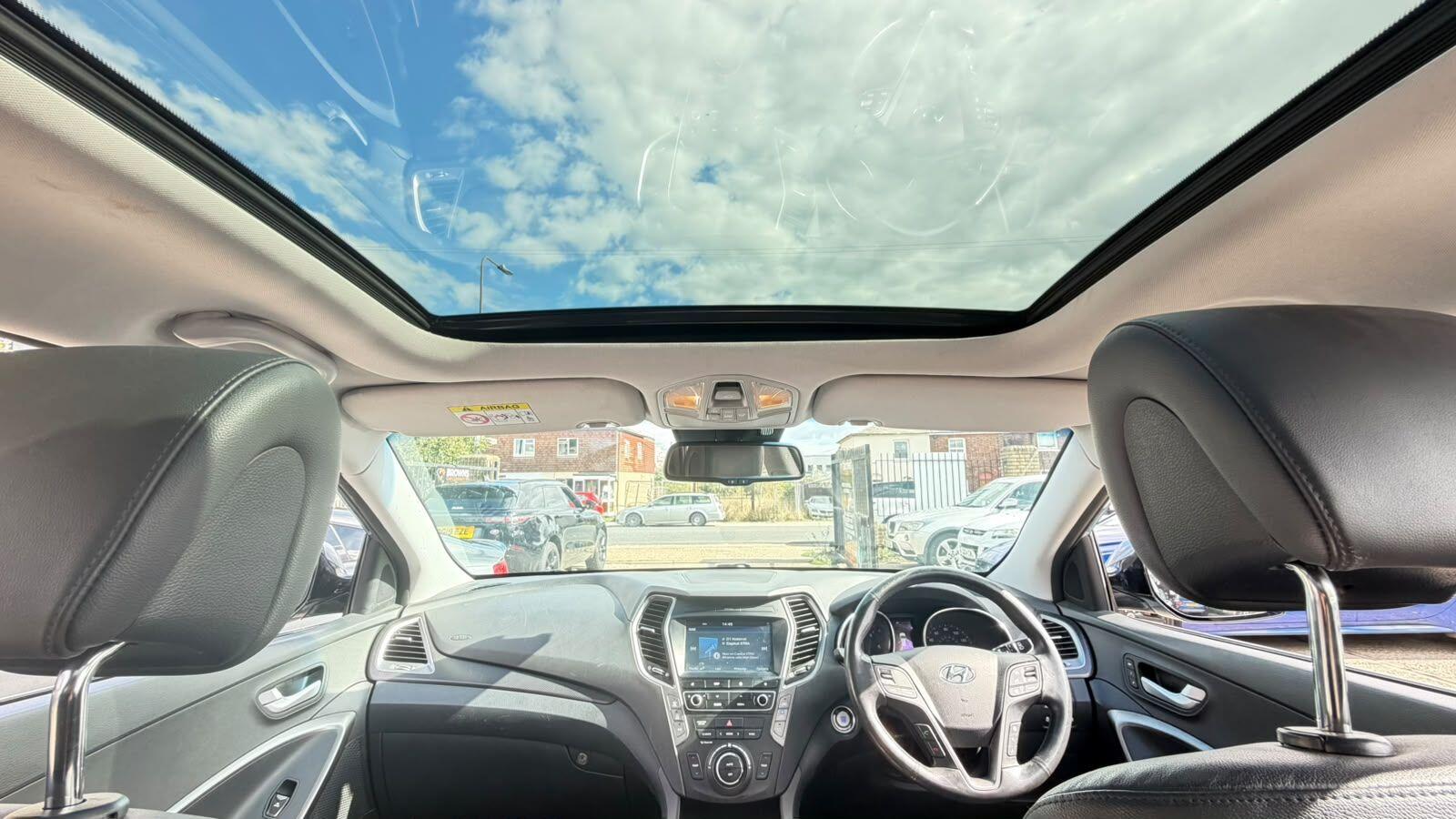 Hyundai Santa Fe view 24