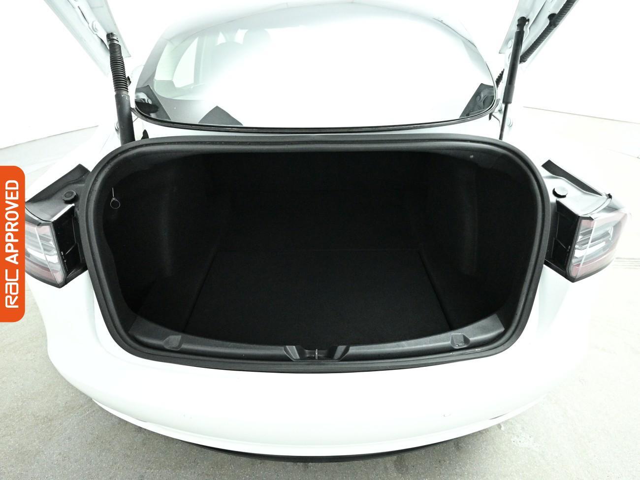 Tesla Model 3 view 28