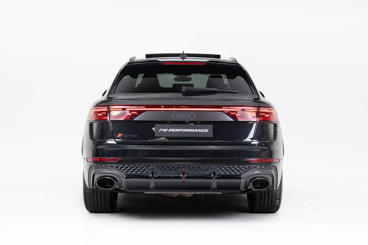 Audi RS Q8 view 8
