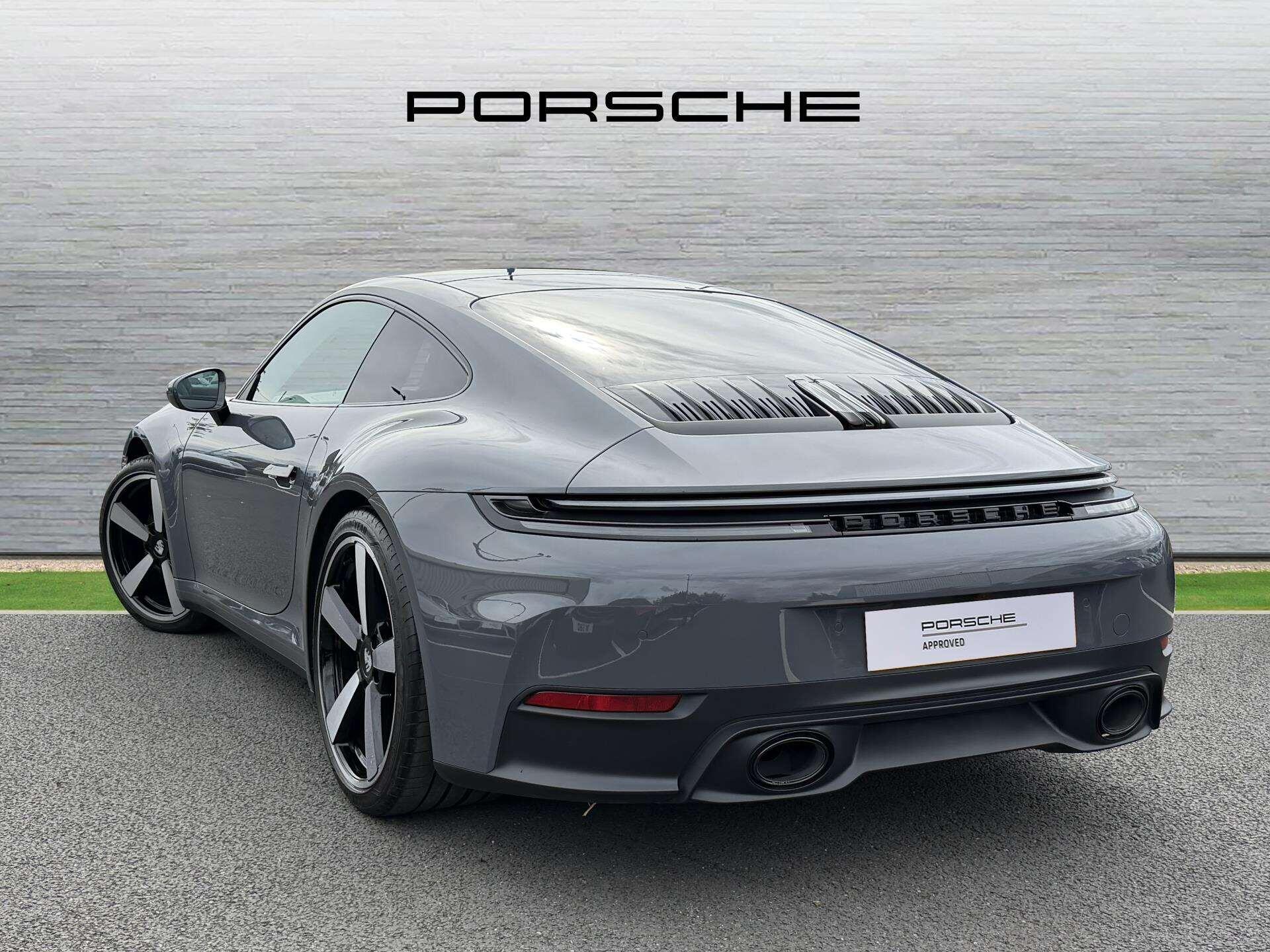 Porsche 911 view 2
