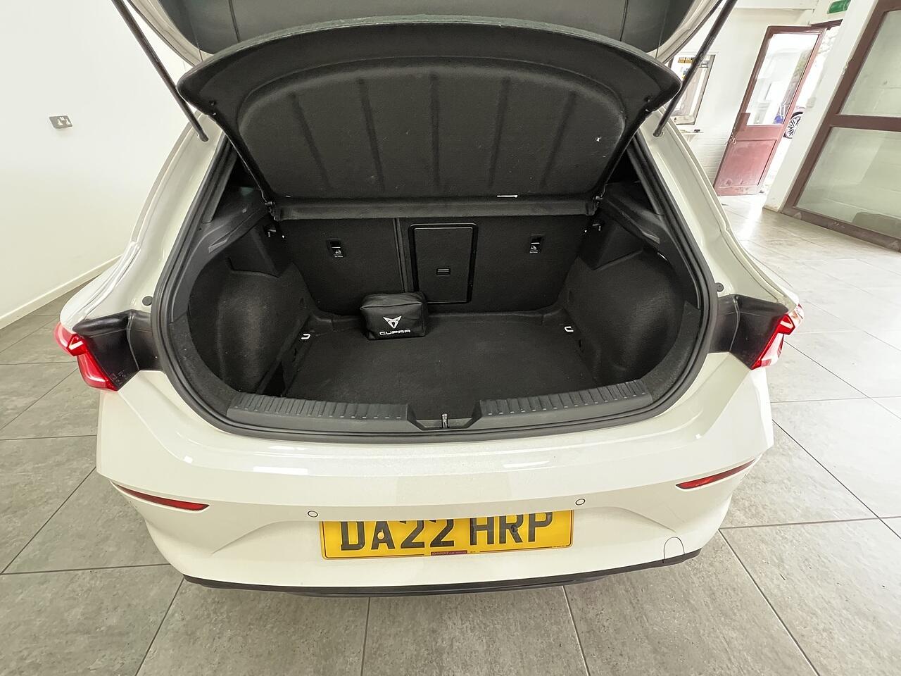 Cupra Leon view 19