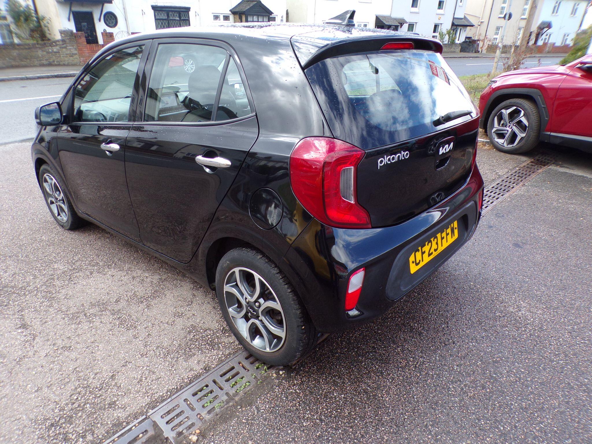 Kia Picanto view 6