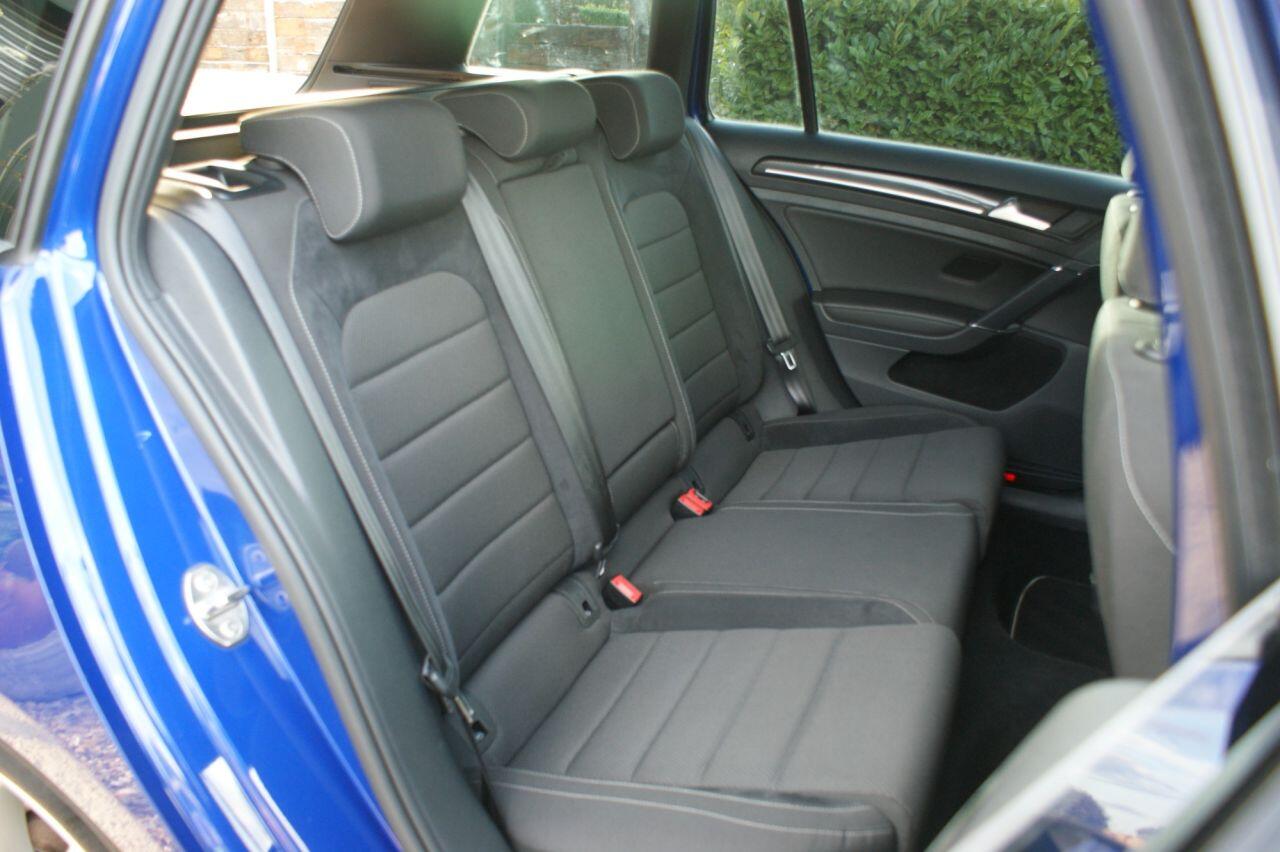 Volkswagen Golf view 35