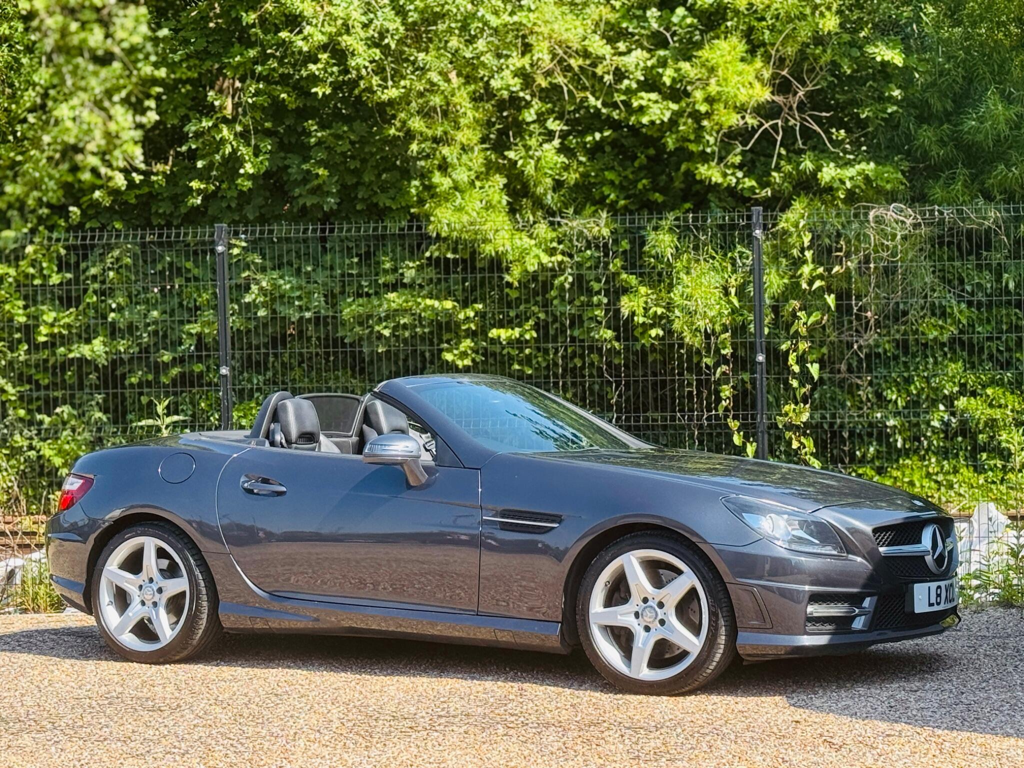 Mercedes-Benz SLK view 10