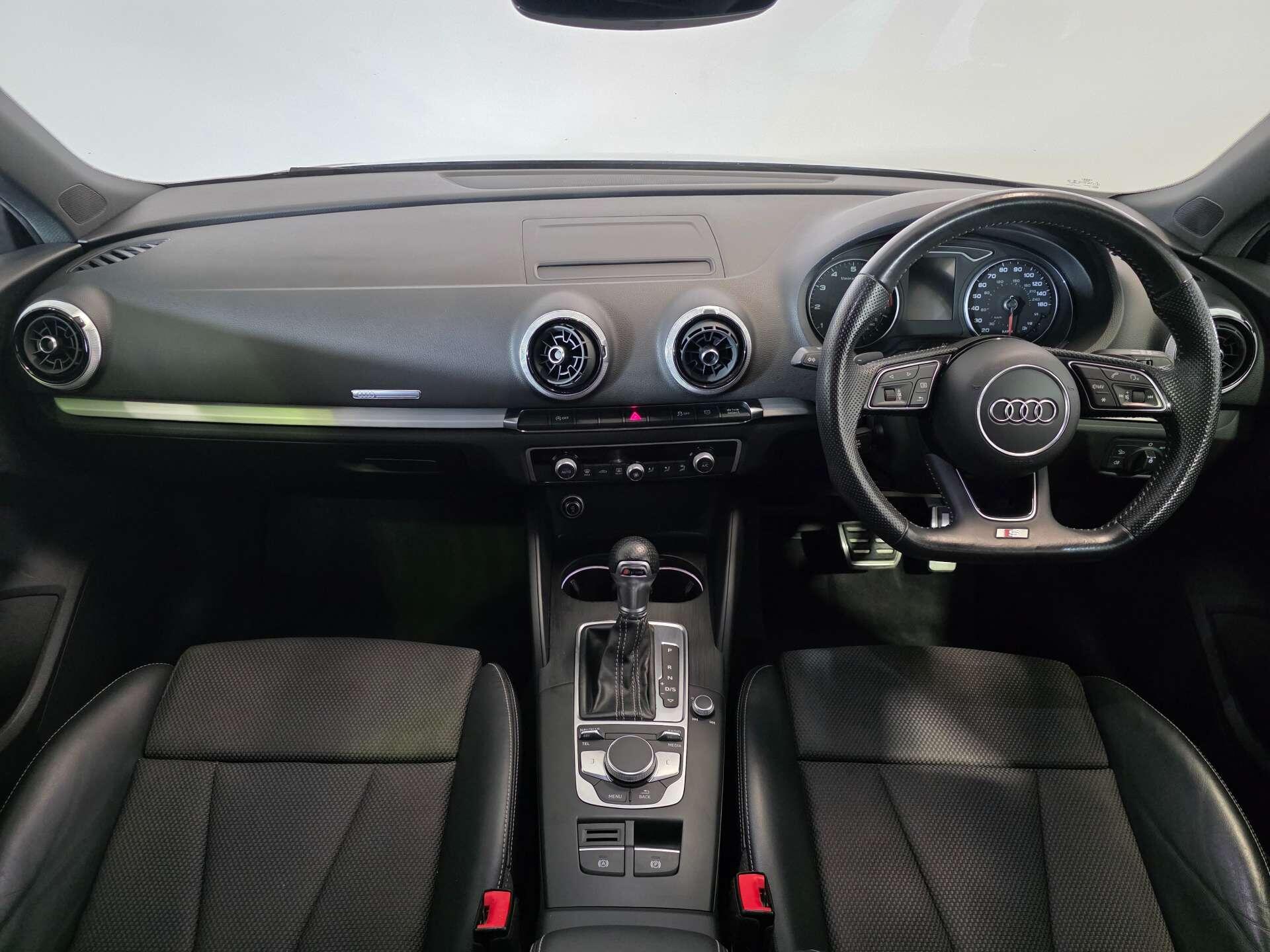 Audi A3 view 9