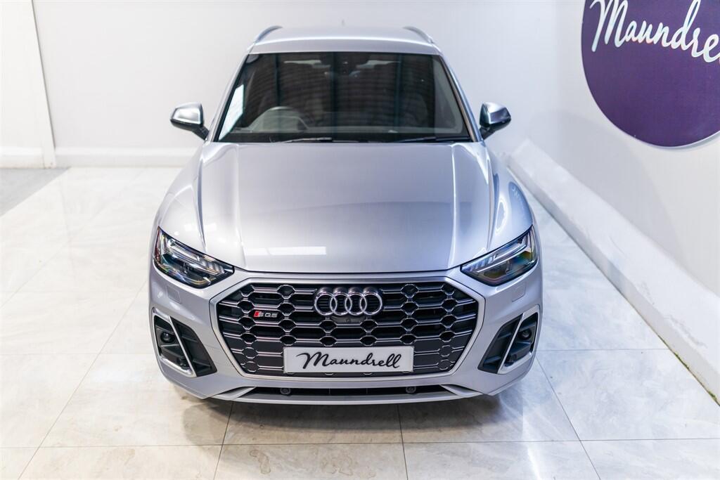 Audi SQ5 view 20