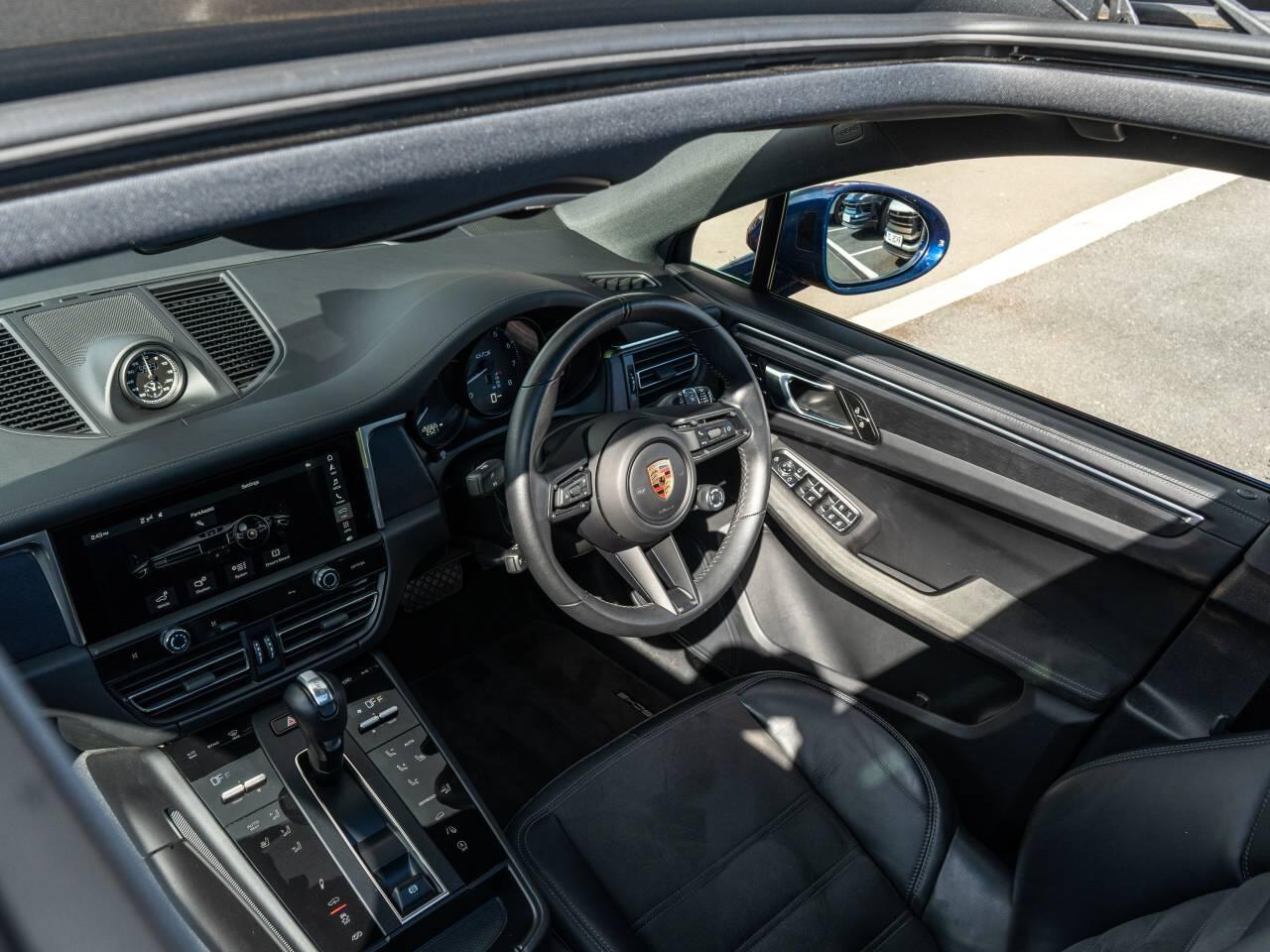Porsche Macan view 52