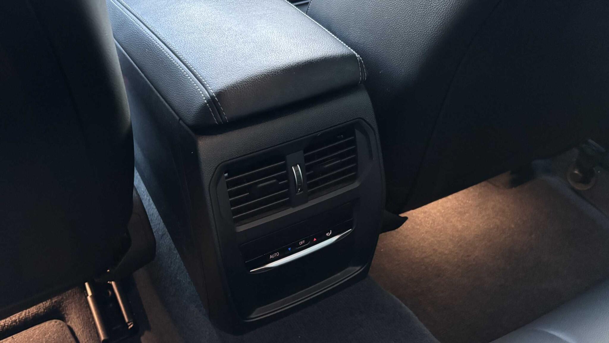 BMW 4 Series view 27