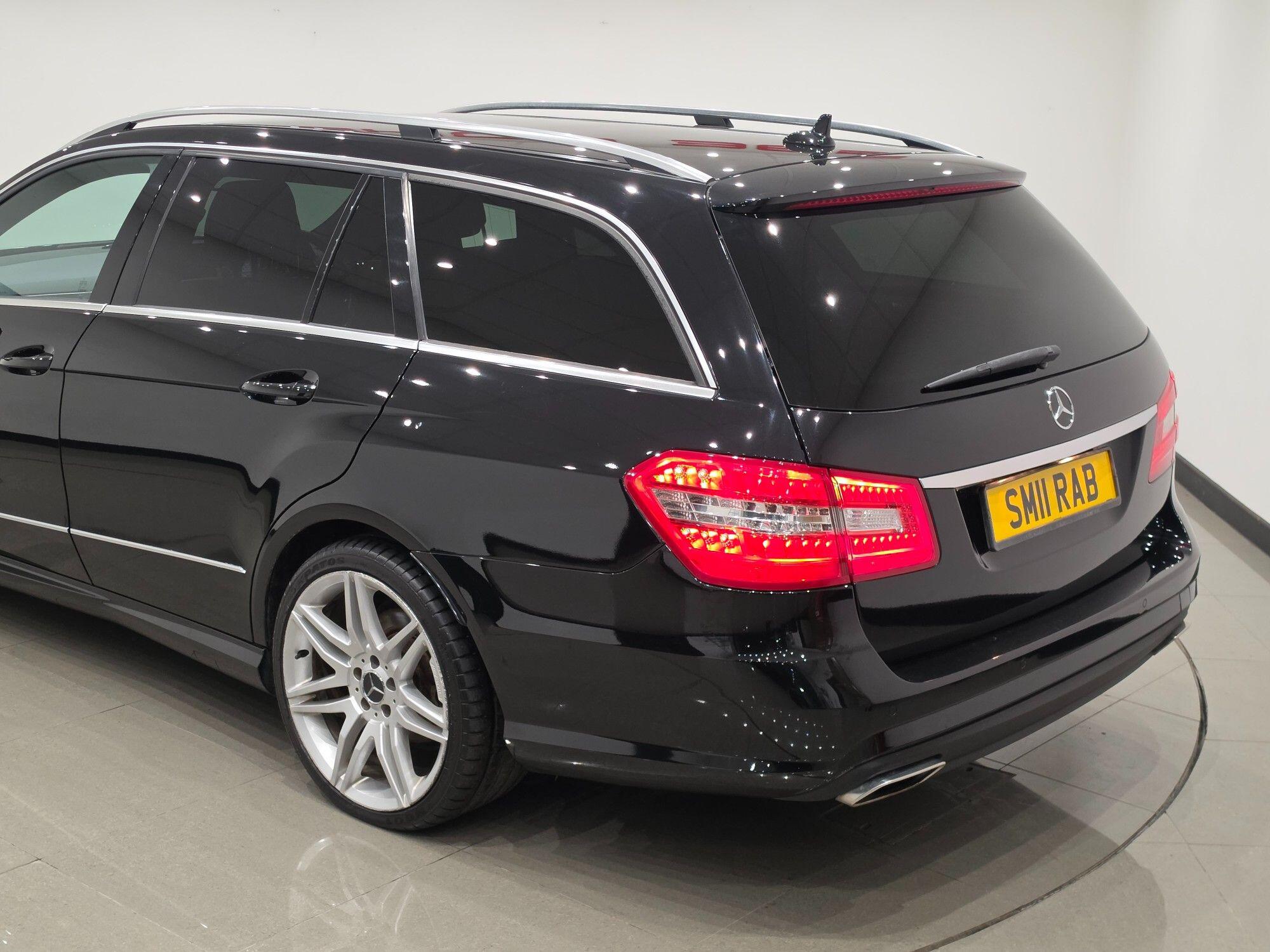 Mercedes-Benz E-Class view 83