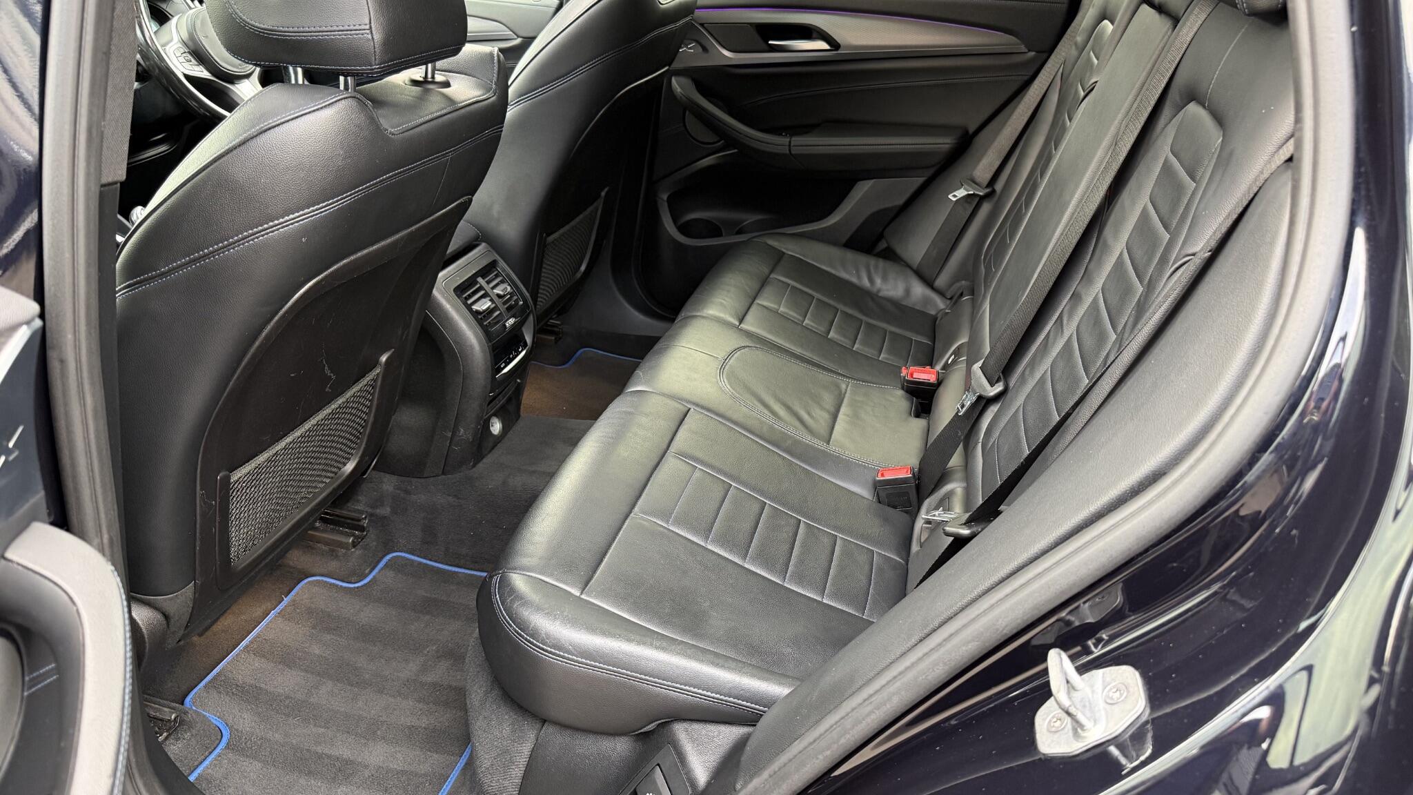 BMW X4 view 35