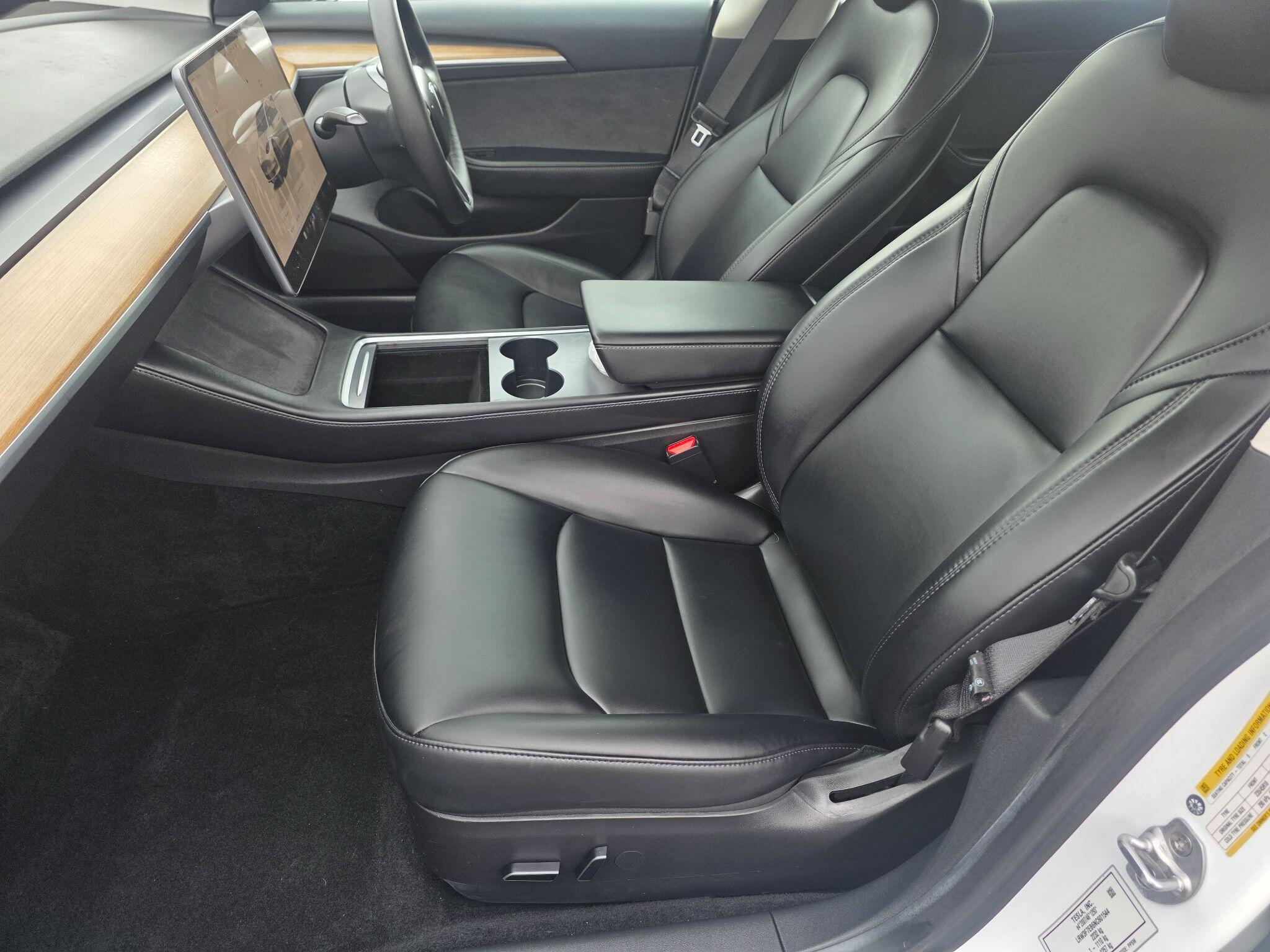 Tesla Model 3 view 14