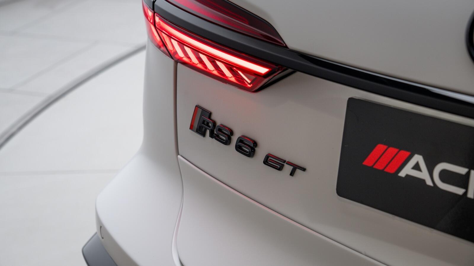 Audi RS6 Avant view 63