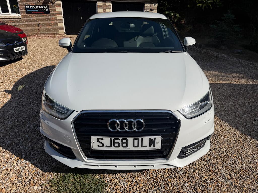 Audi A1 view 10