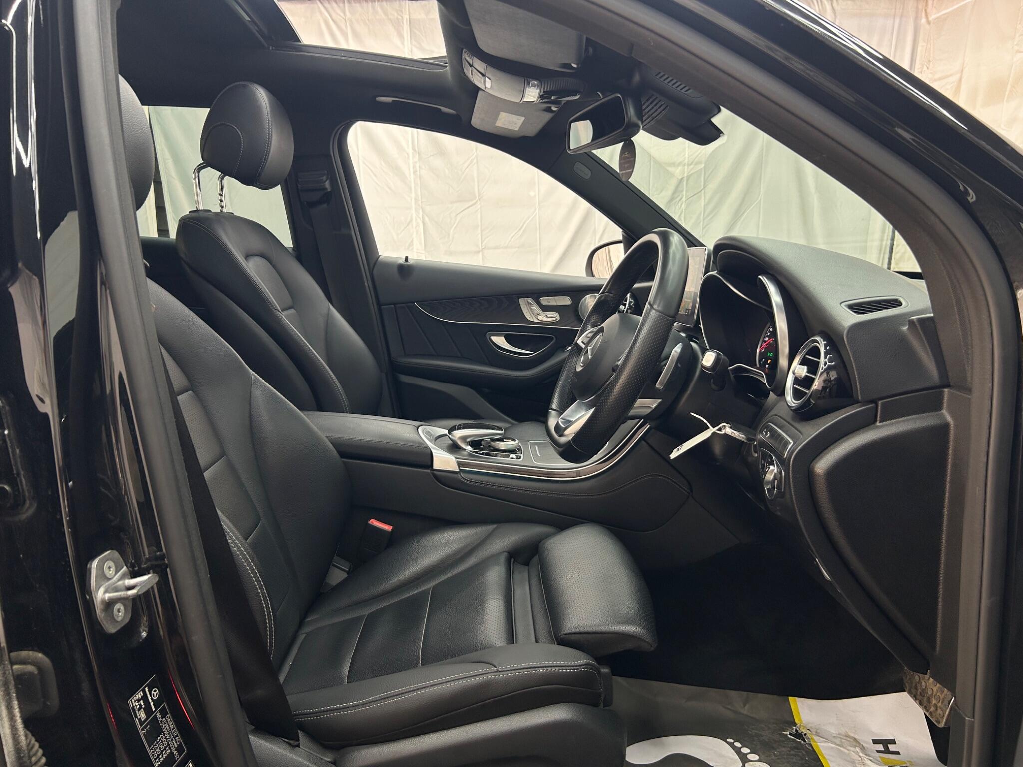 Mercedes-Benz GLC view 20