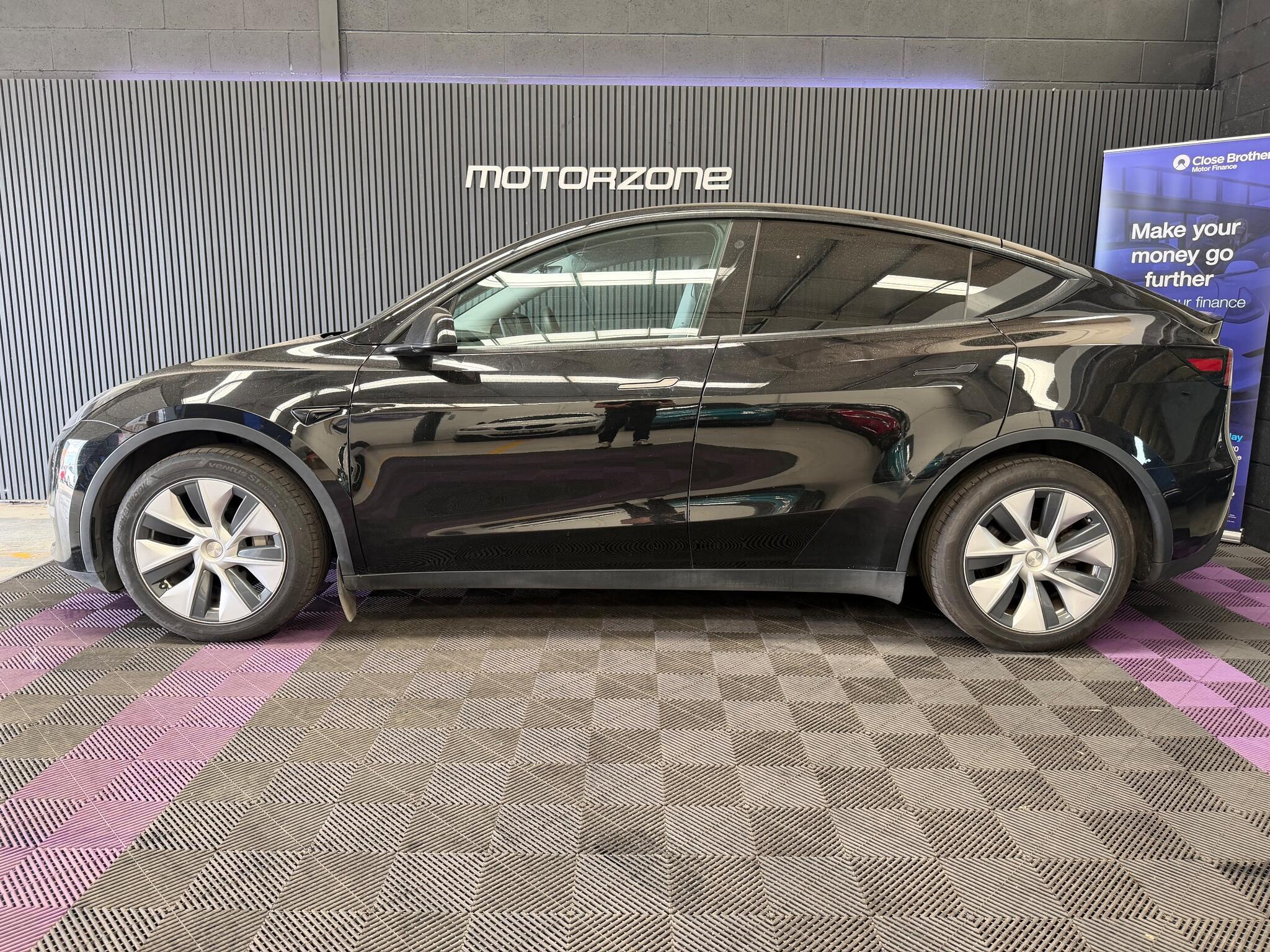 Tesla Model Y view 8