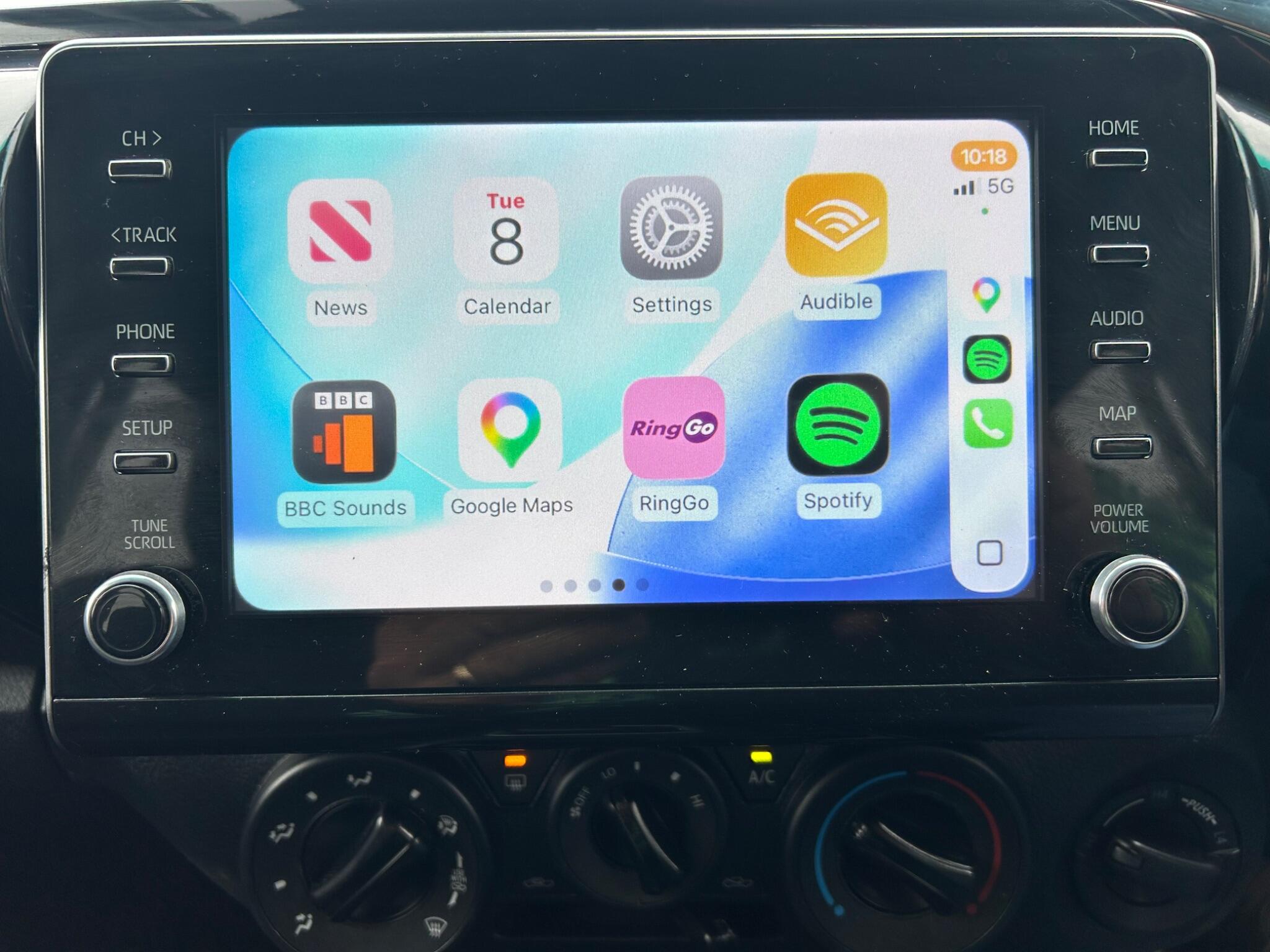 Toyota Hilux view 31