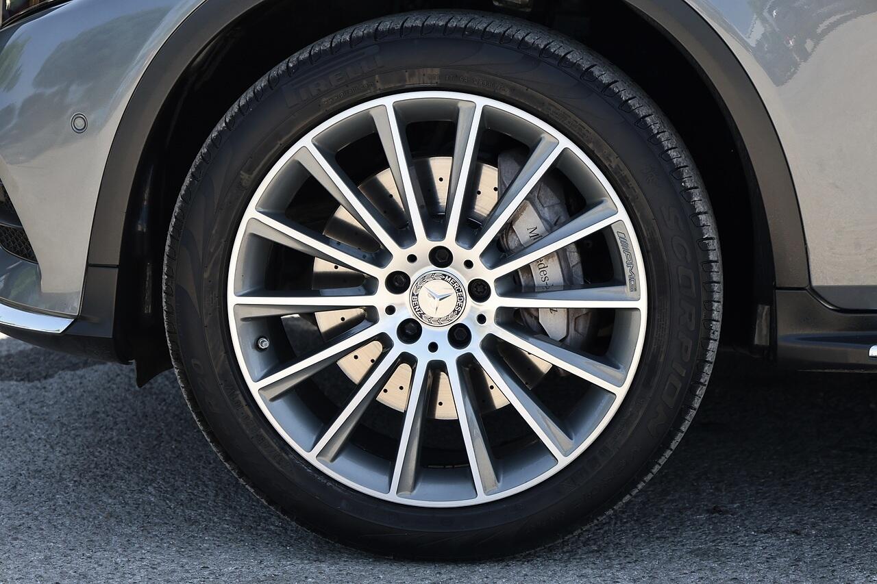 Mercedes-Benz GLC view 36