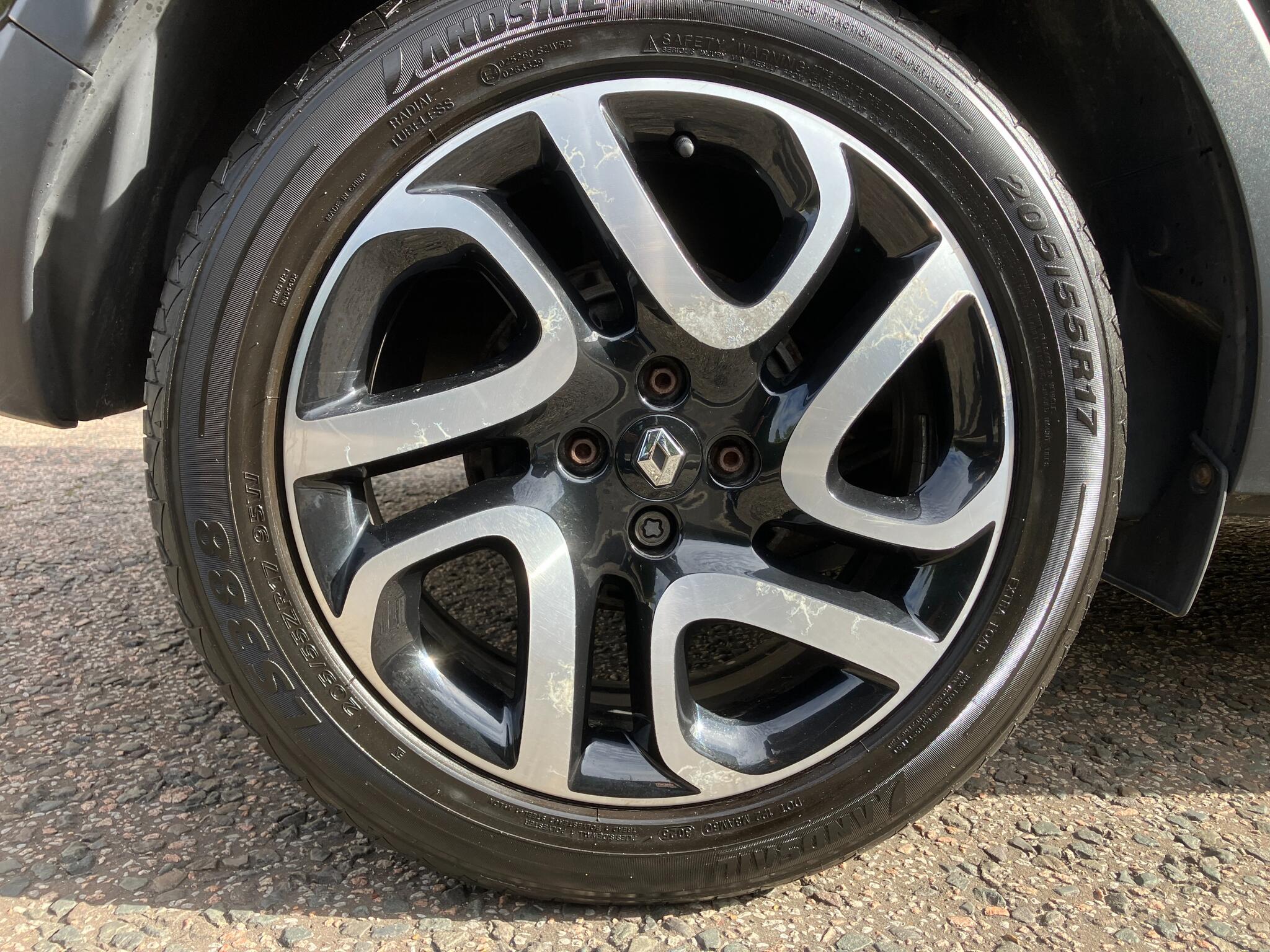 Renault Captur view 32